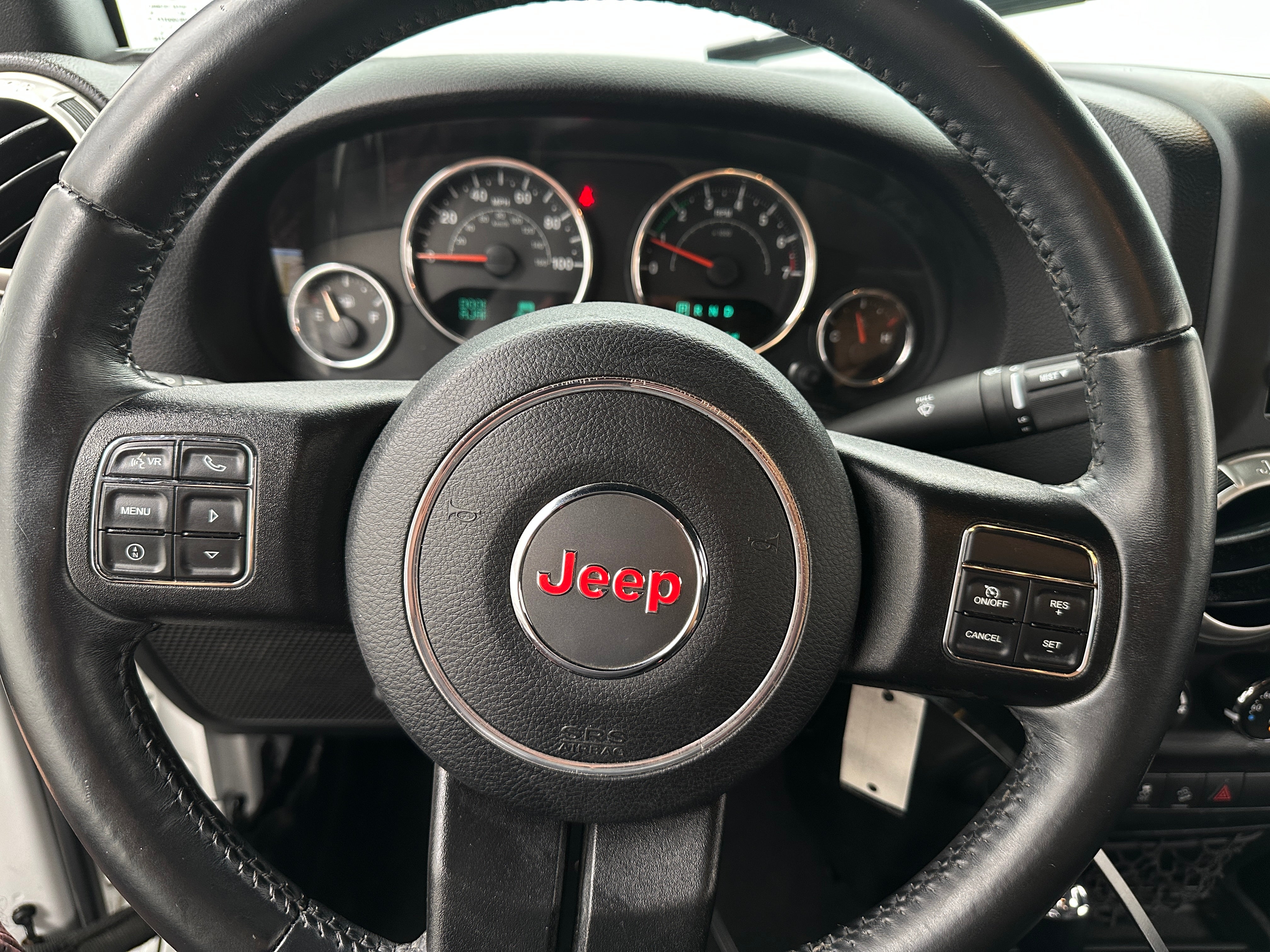 2016 Jeep Wrangler Unlimited Sahara 5