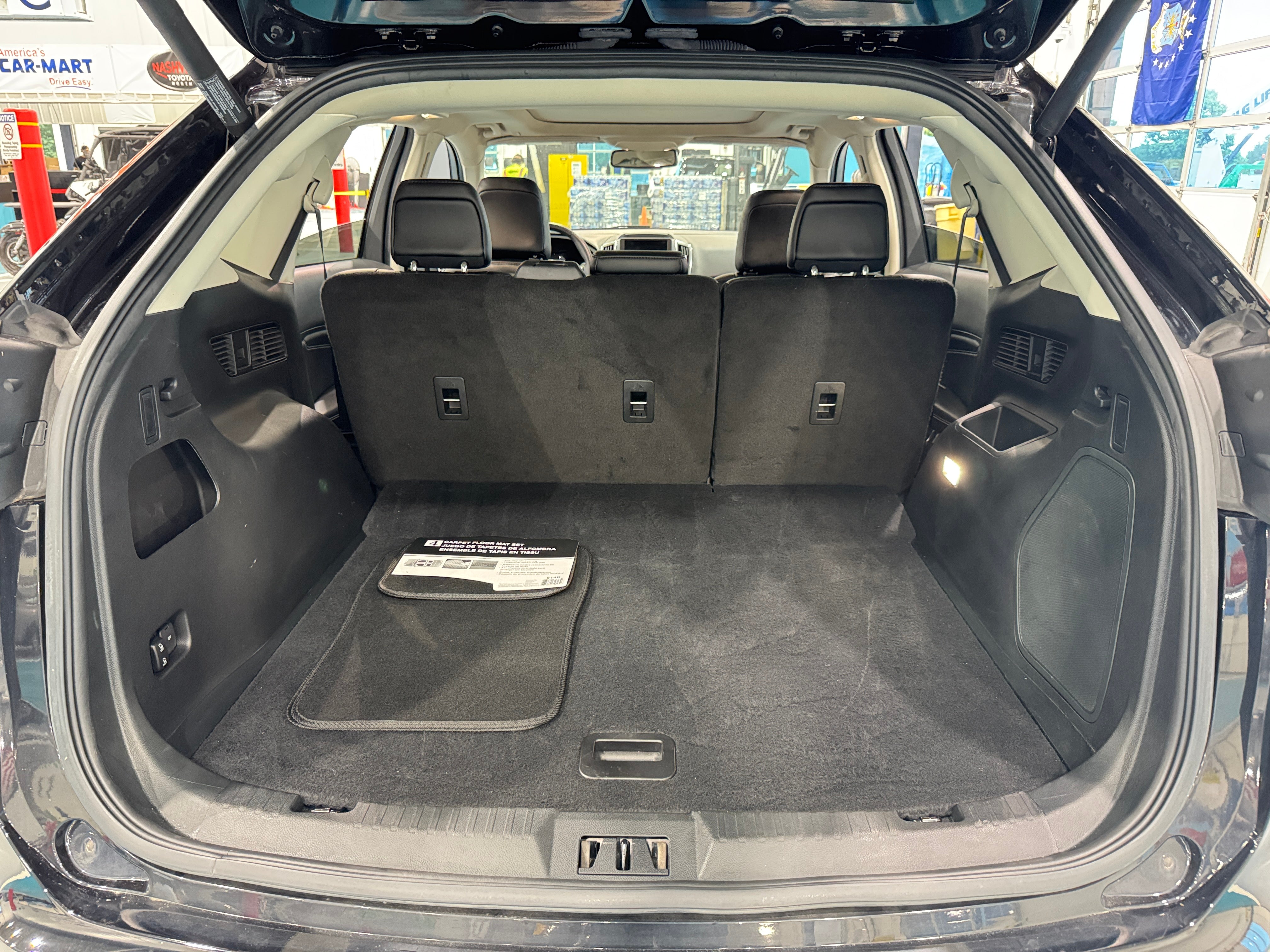 2022 Ford Edge Titanium 6