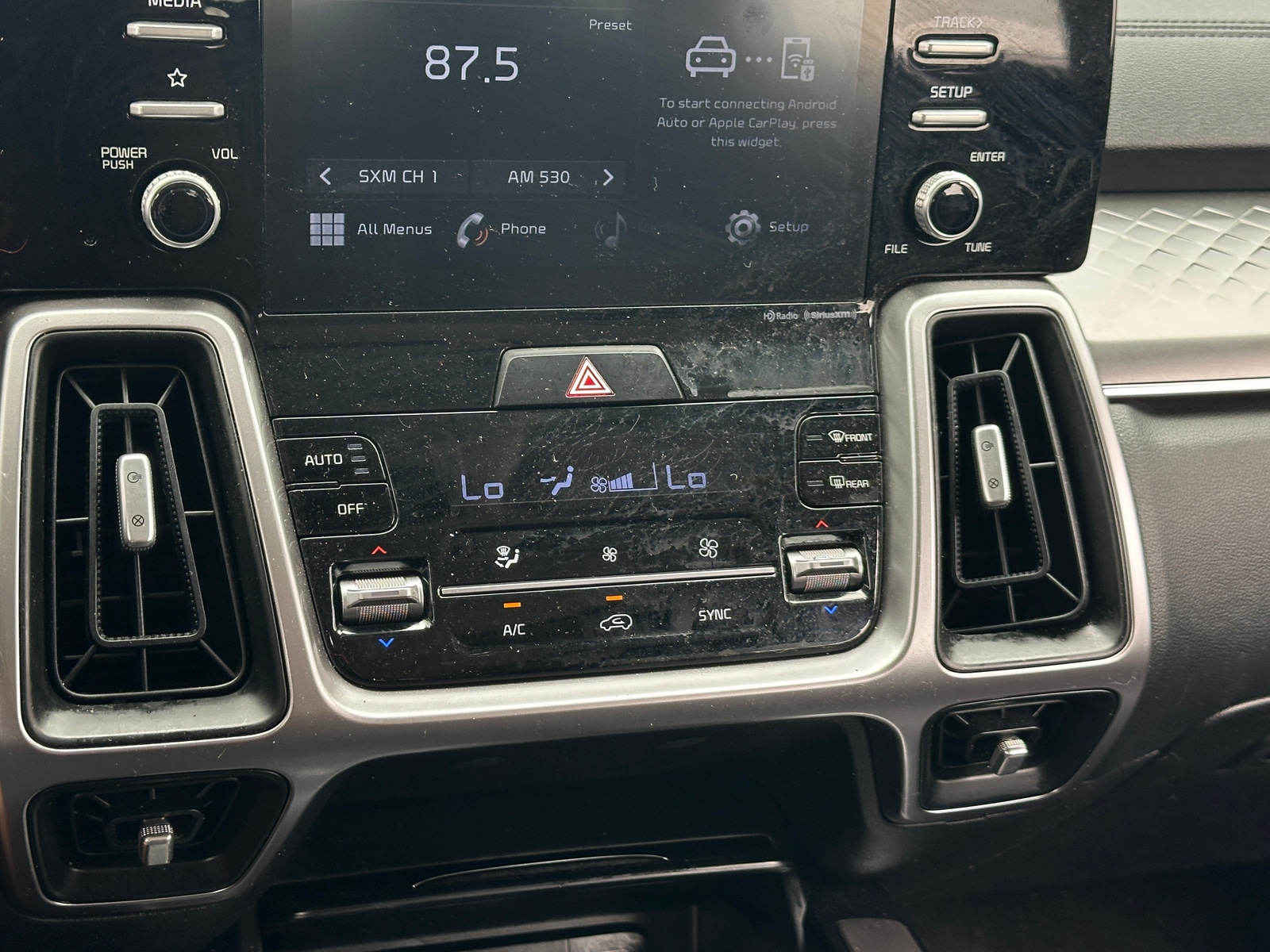 Thumbnail: 2021 Kia Sorento - 3