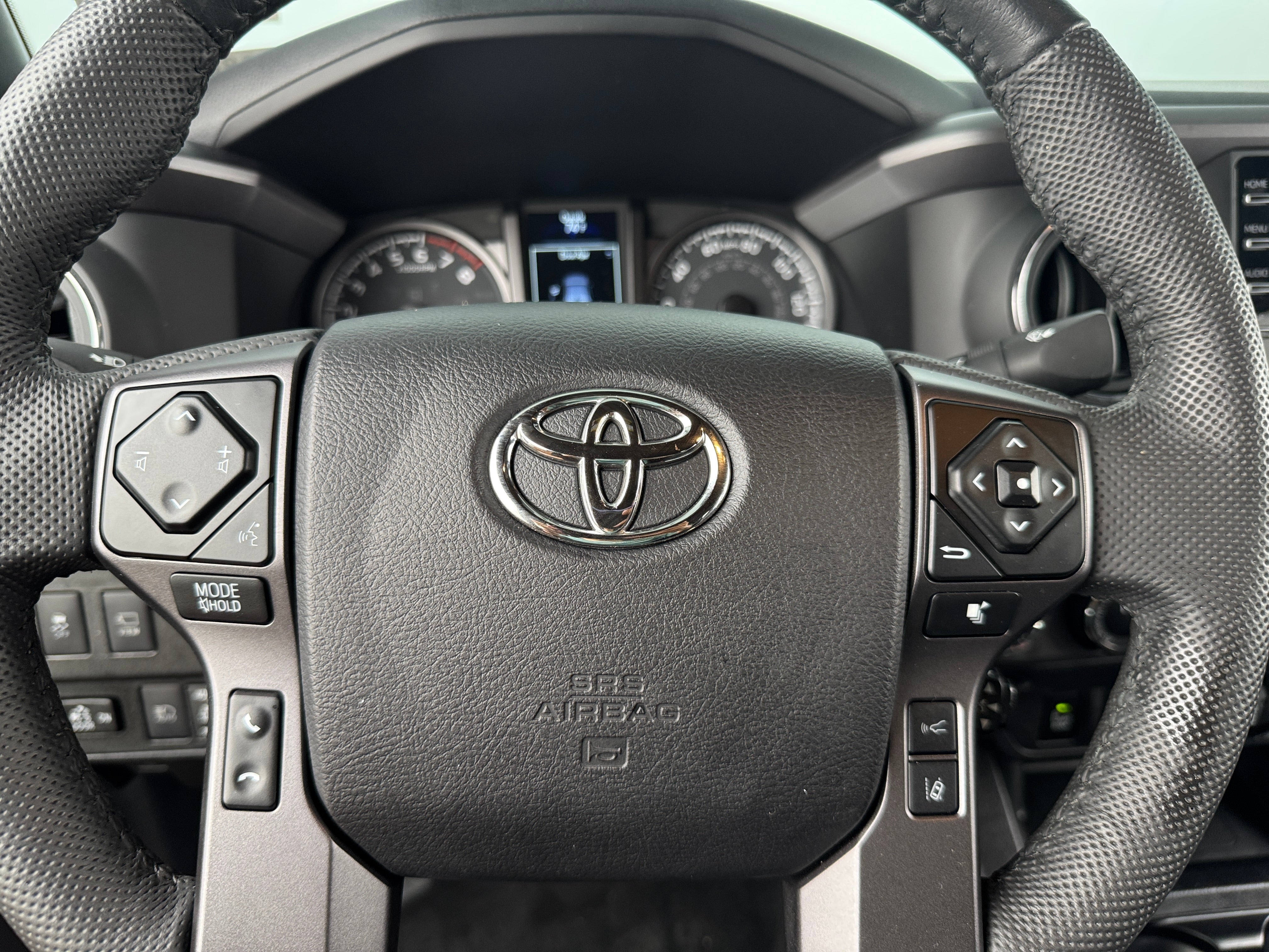 2022 Toyota Tacoma TRD Off-Road 4