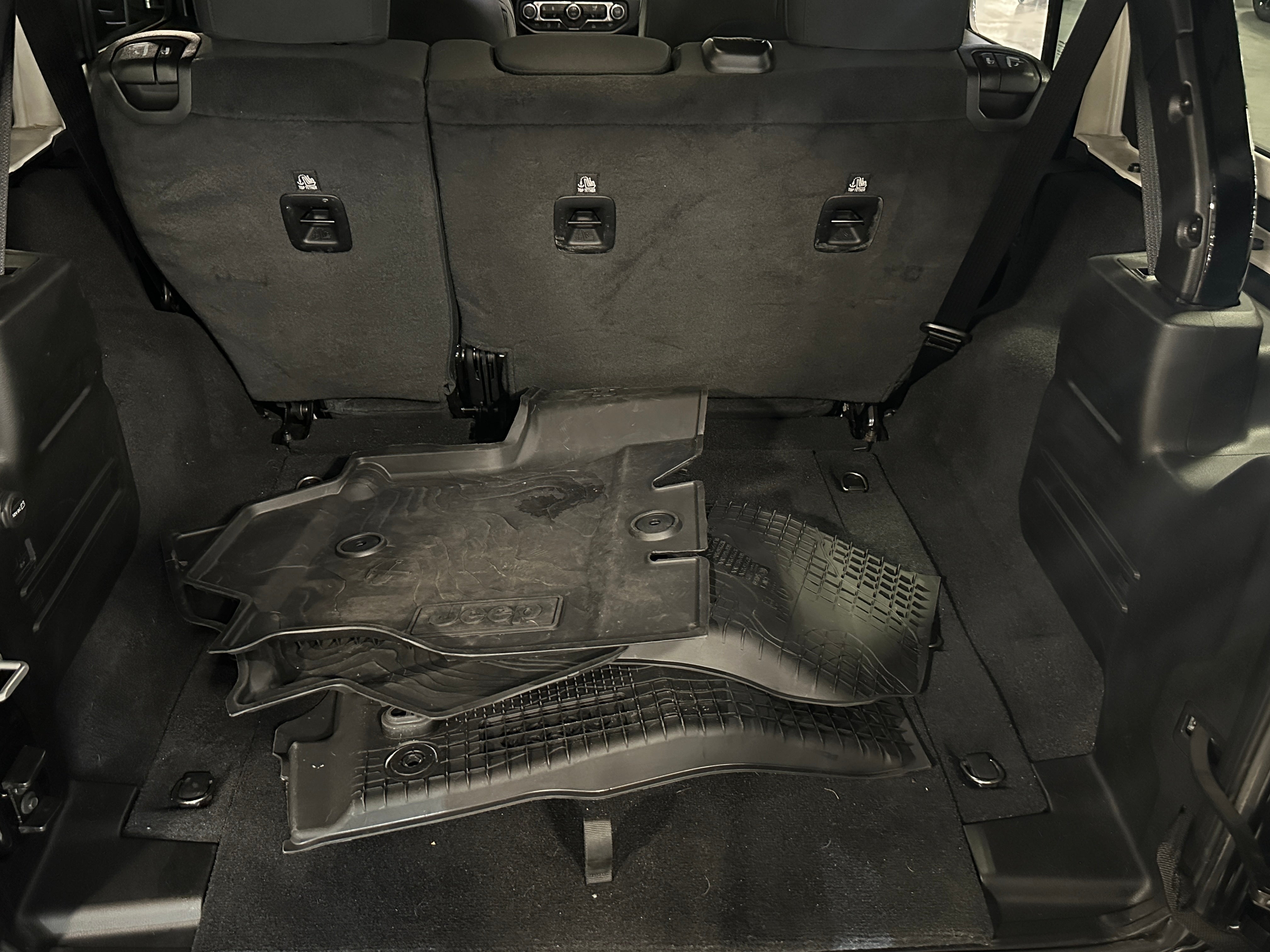 2021 Jeep Wrangler Unlimited Altitude 7