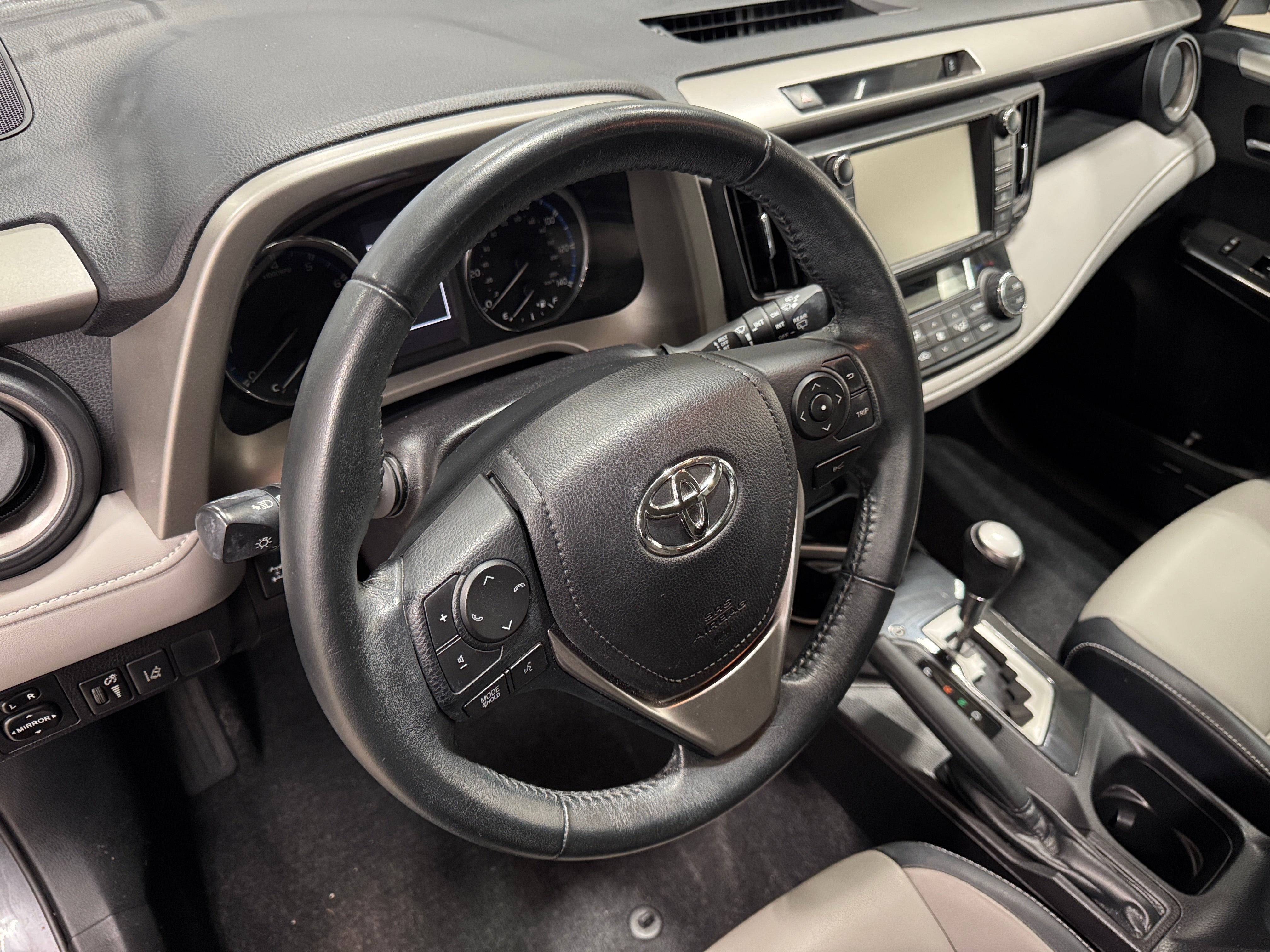 2016 Toyota RAV4 Limited 2