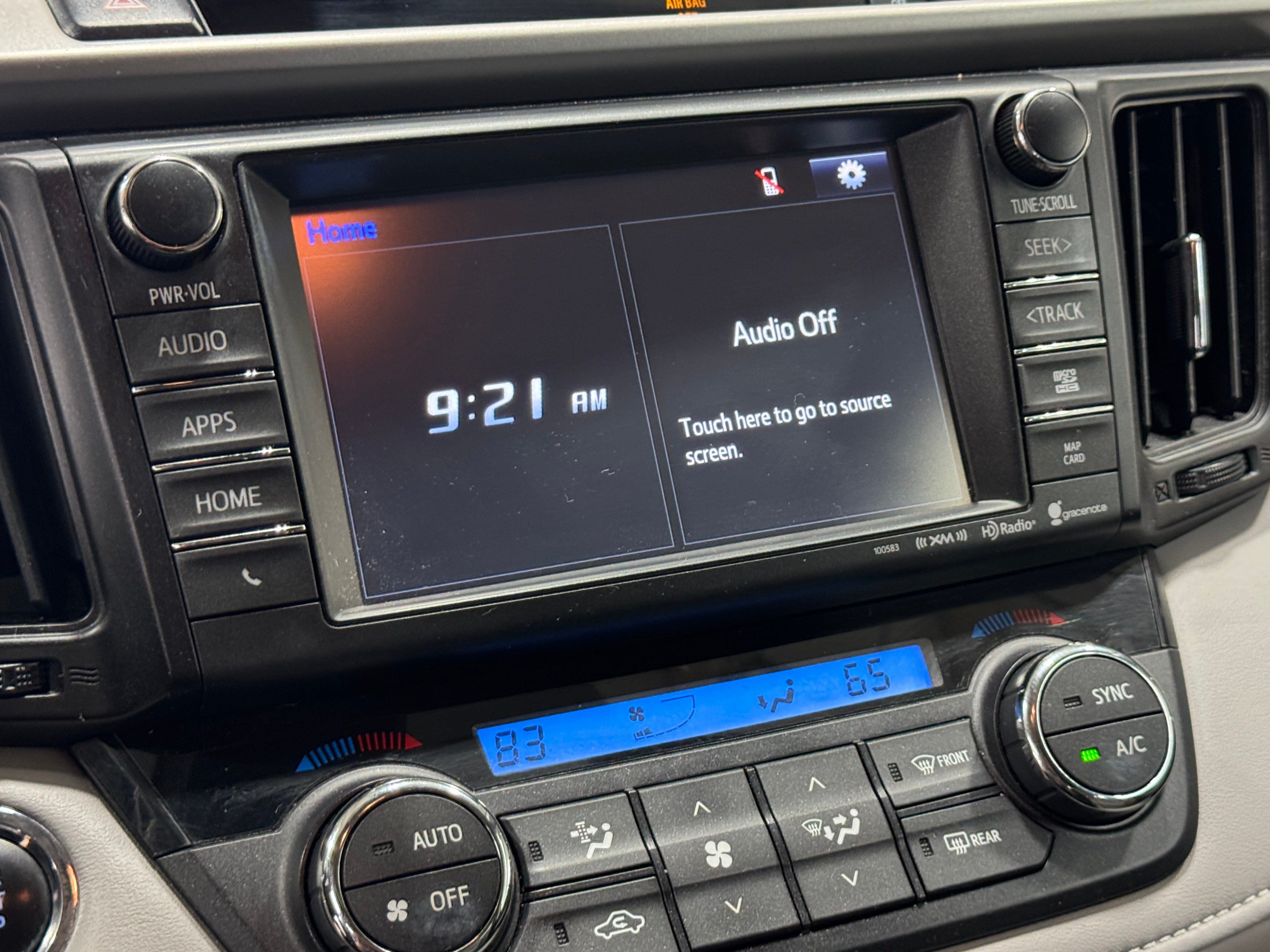 2016 Toyota RAV4 Limited 3