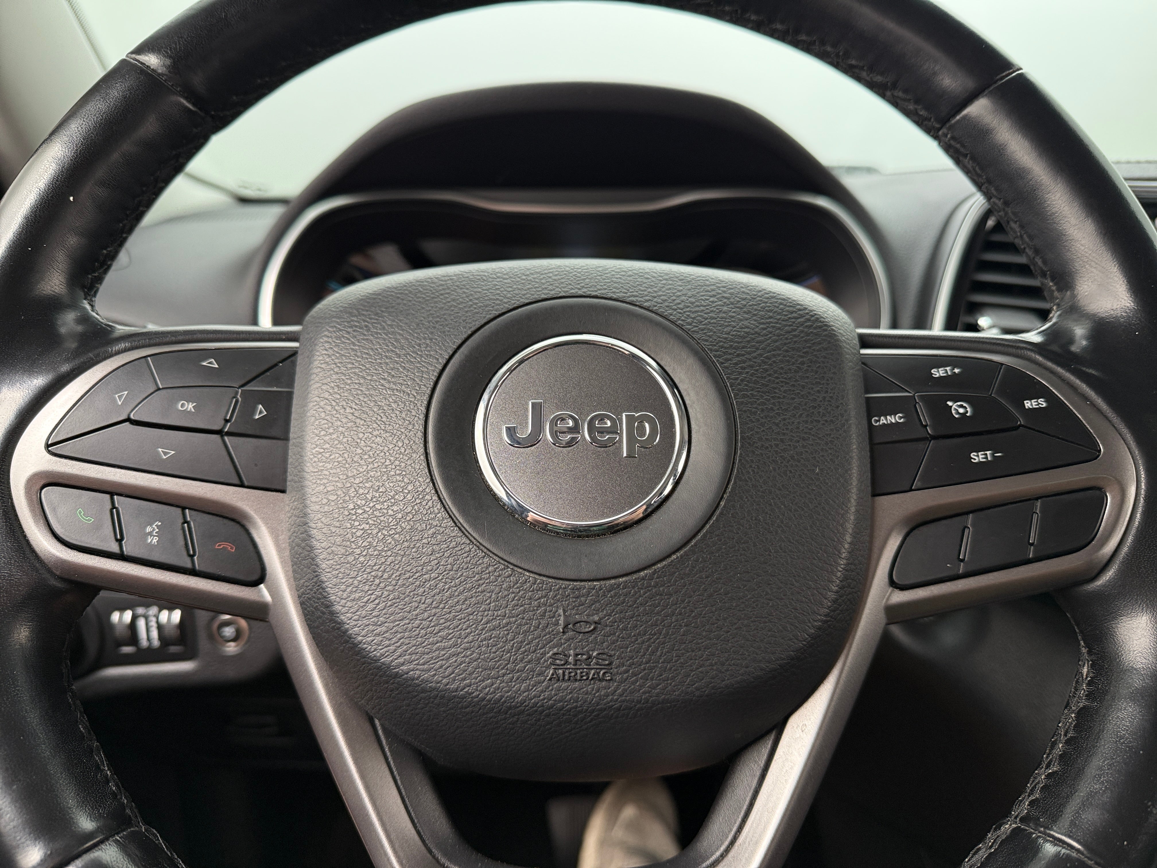 2019 Jeep Cherokee Limited Edition 4