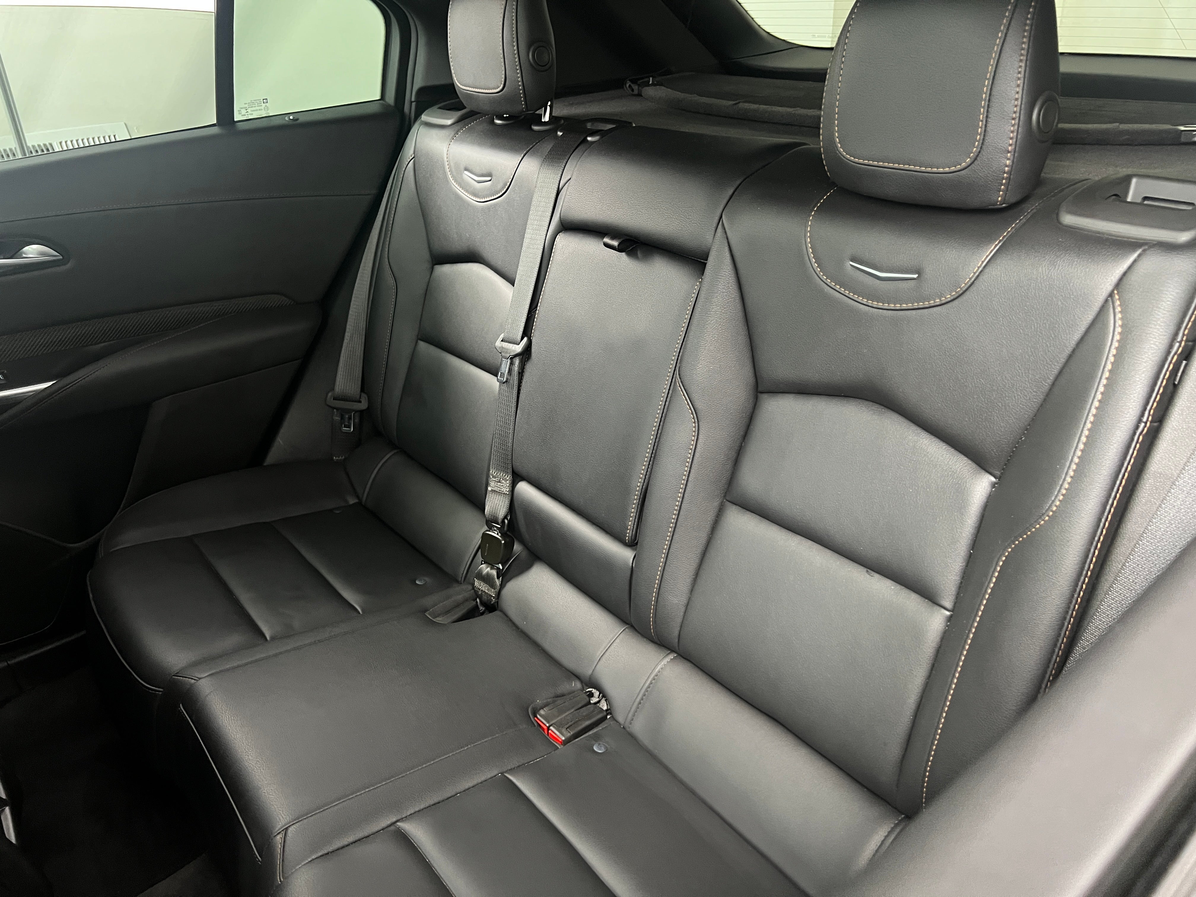2023 Cadillac XT4 Sport 5