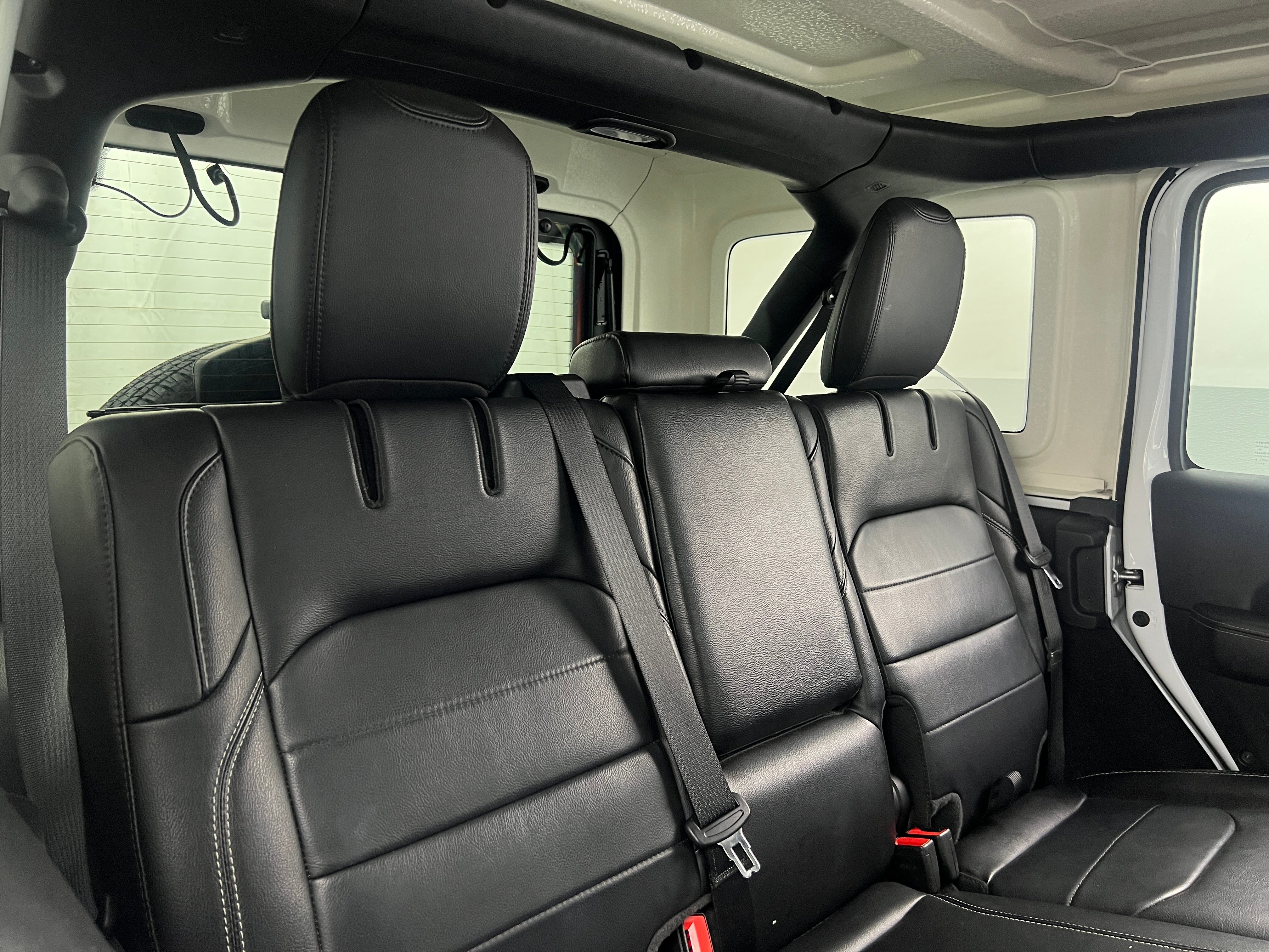 Thumbnail: 2021 Jeep Wrangler - 5
