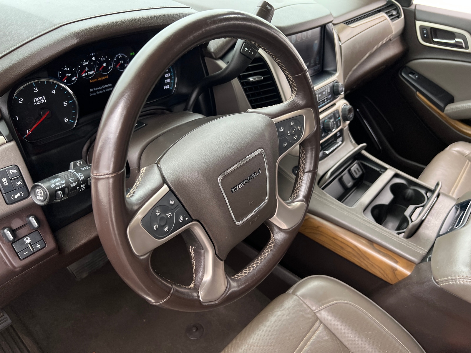 Thumbnail: 2020 GMC Yukon XL - 4