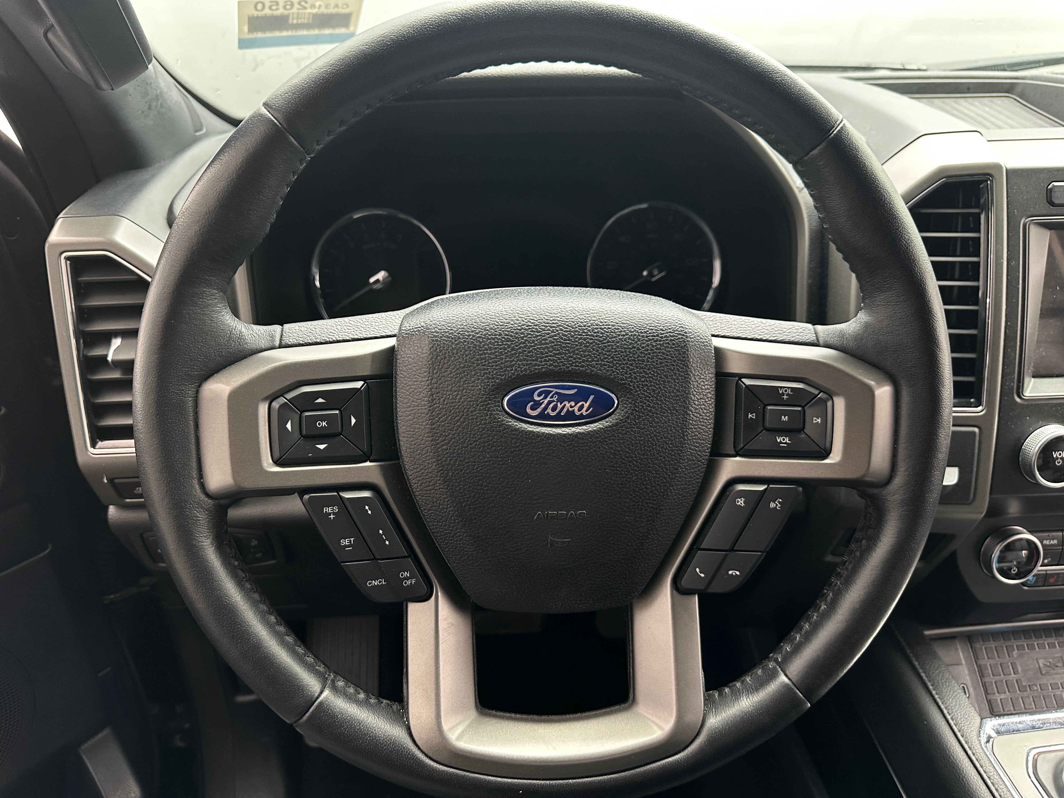 2021 Ford Expedition MAX XLT 4