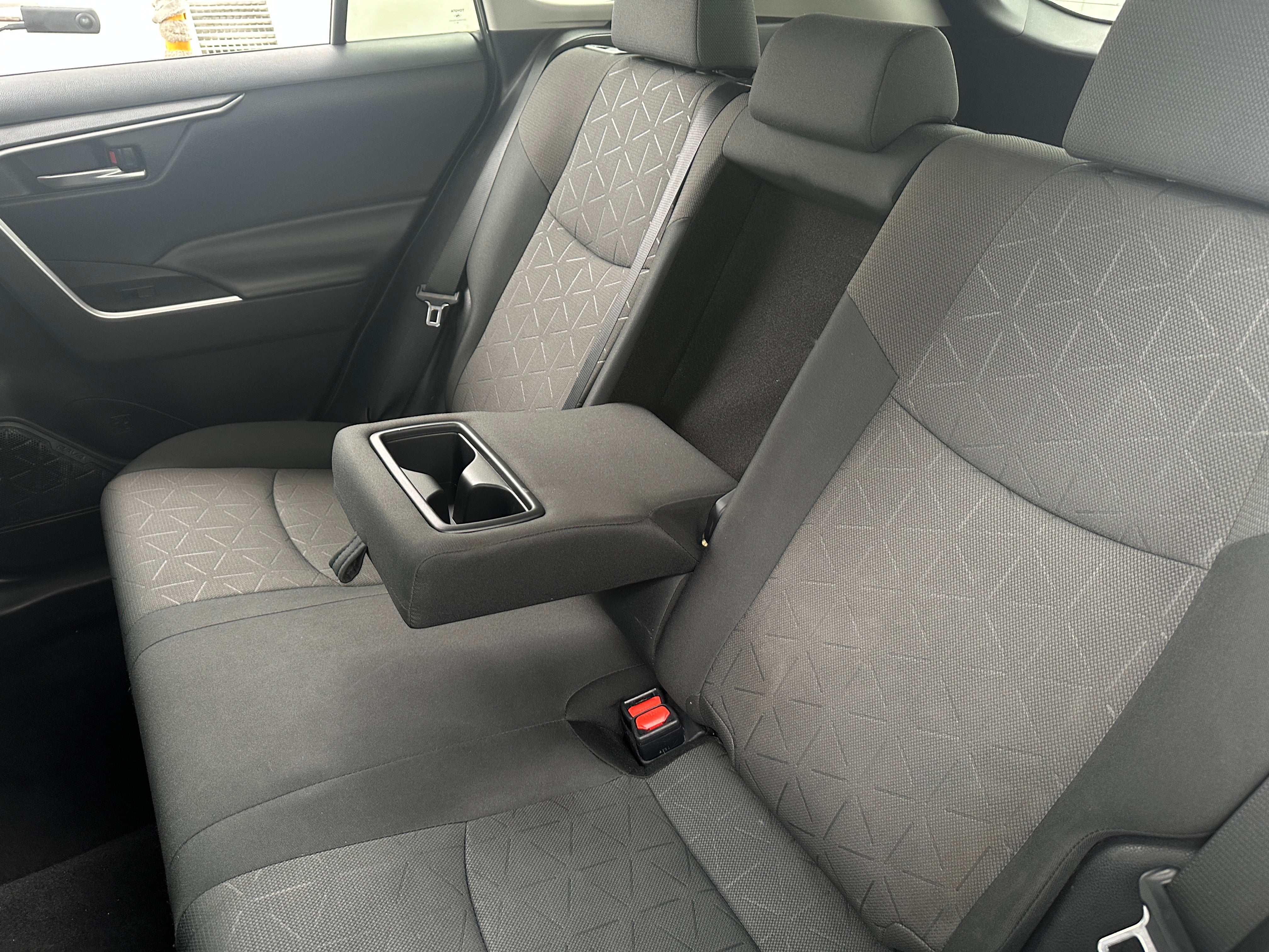 2019 Toyota RAV4 XLE 6