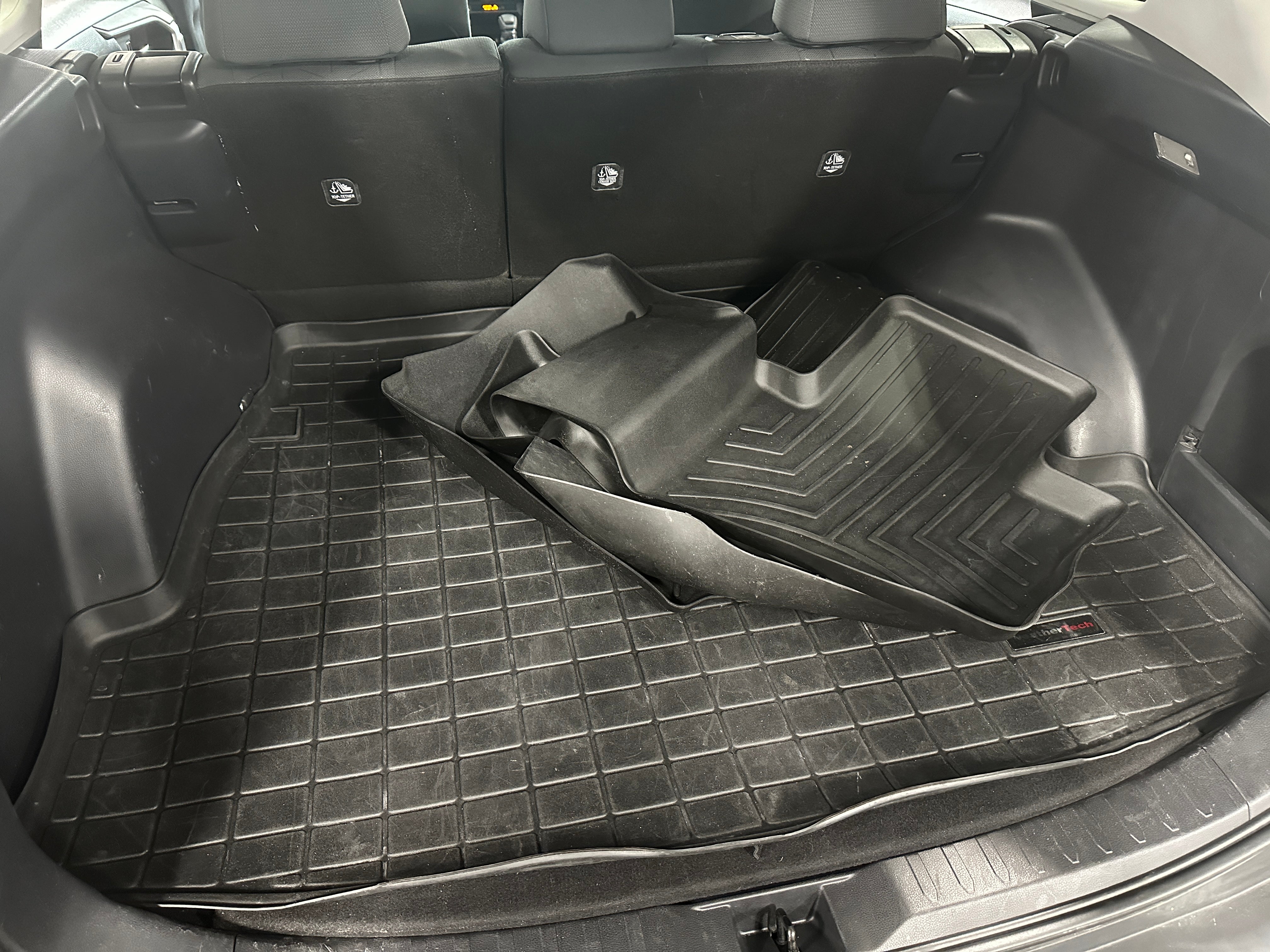 2019 Toyota RAV4 XLE 7