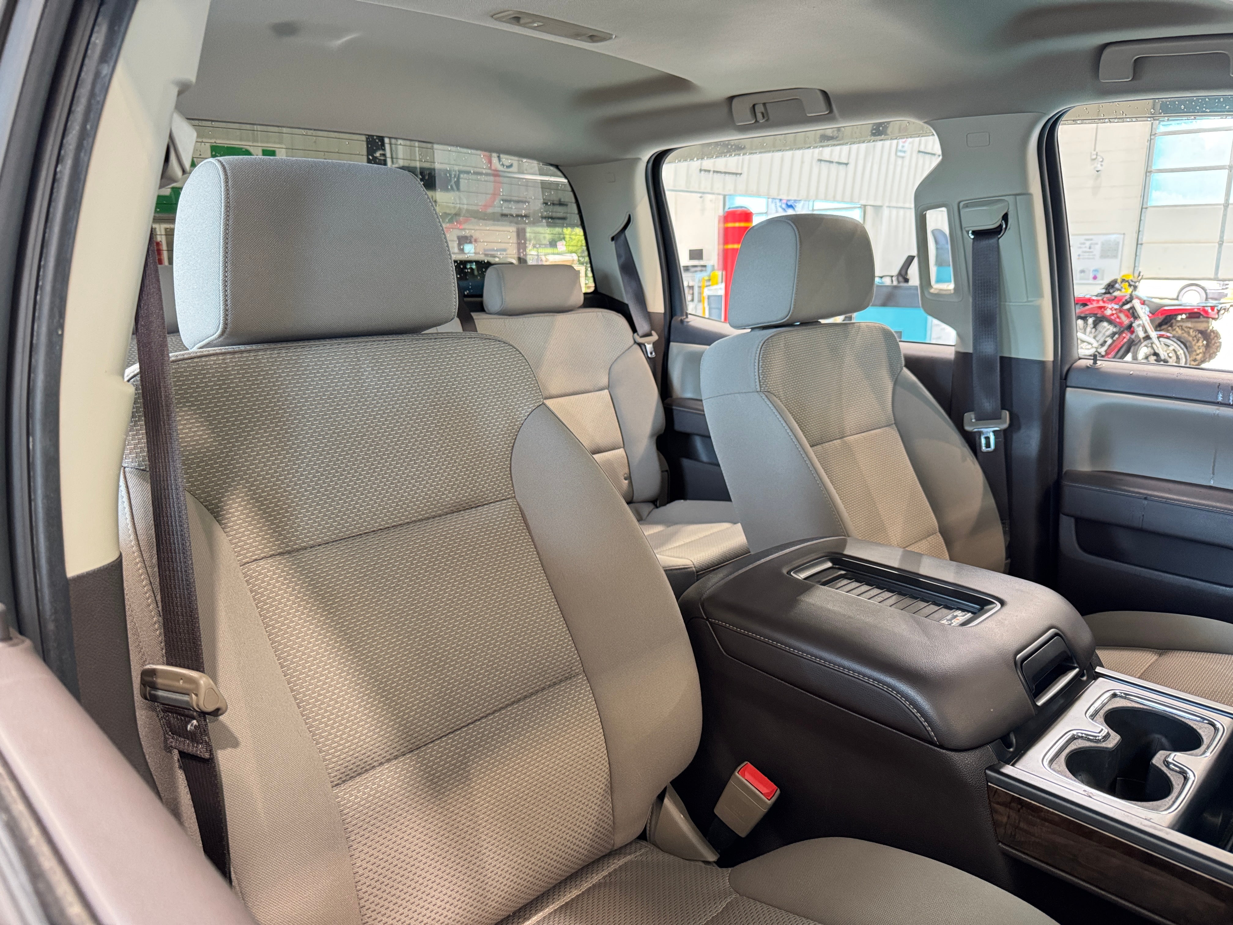 Thumbnail: 2017 Chevrolet Silverado 1500 - 2
