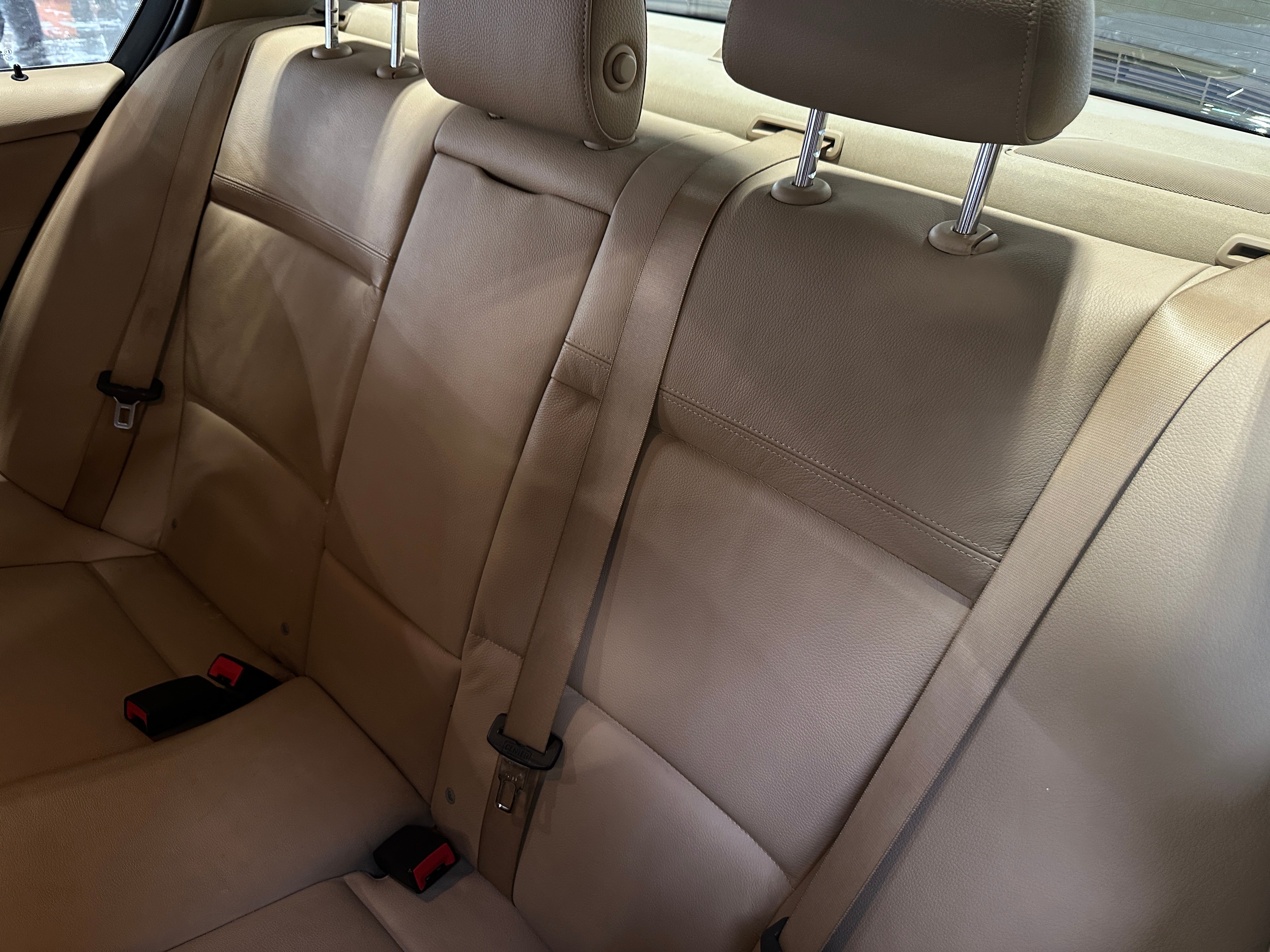 2011 BMW 3 Series 328i xDrive 5