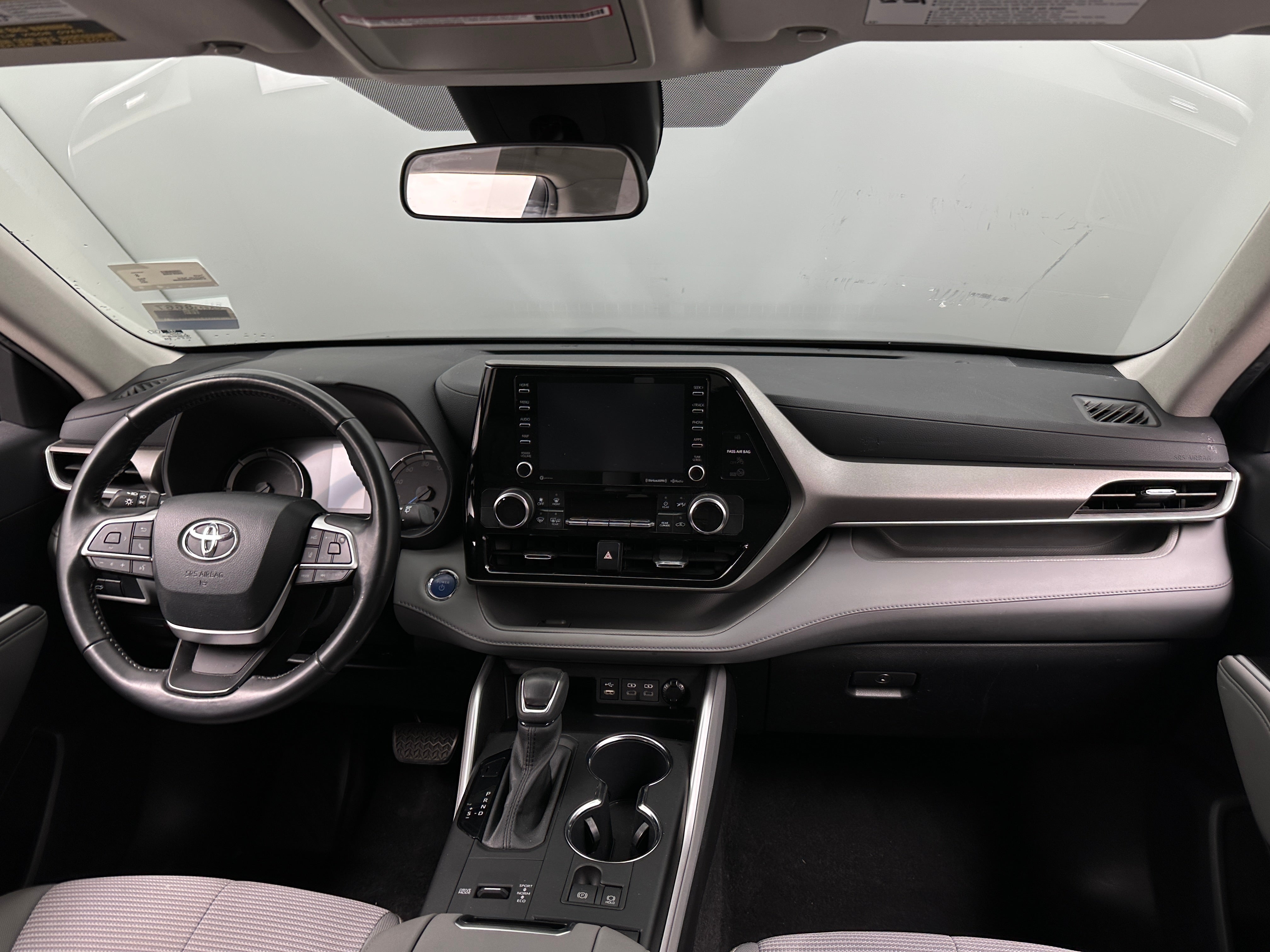 2022 Toyota Highlander LE 3