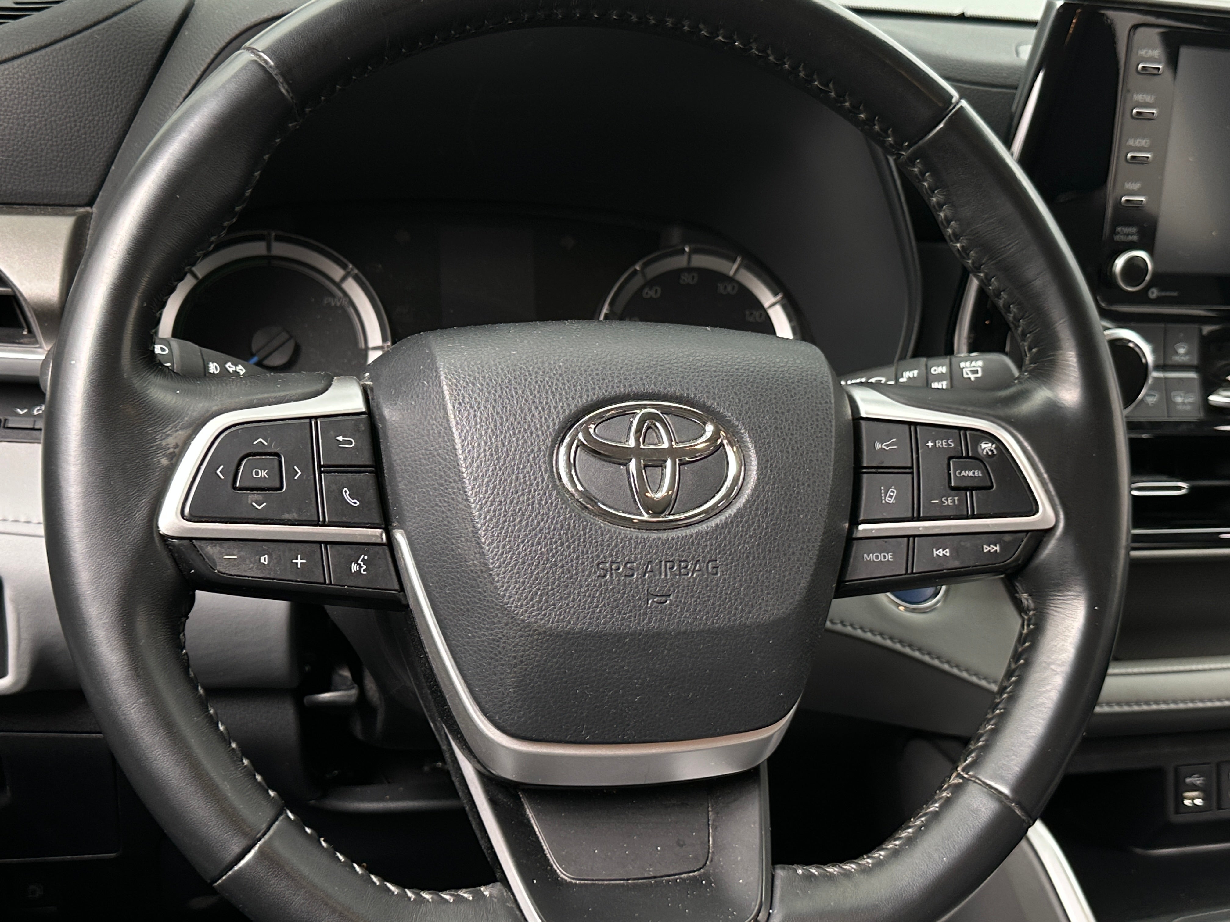2022 Toyota Highlander LE 5