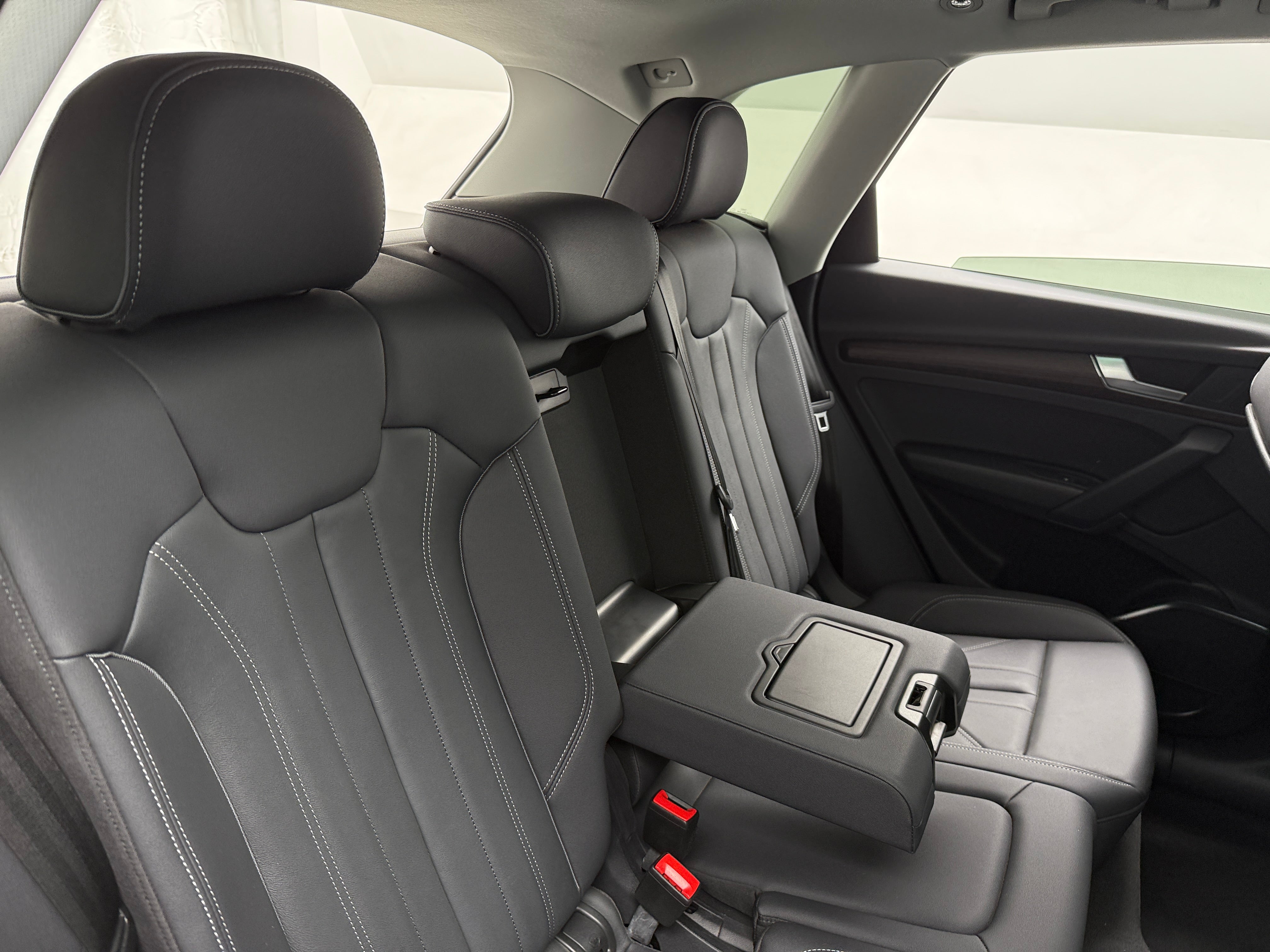 2022 Audi Q5 e Premium 5