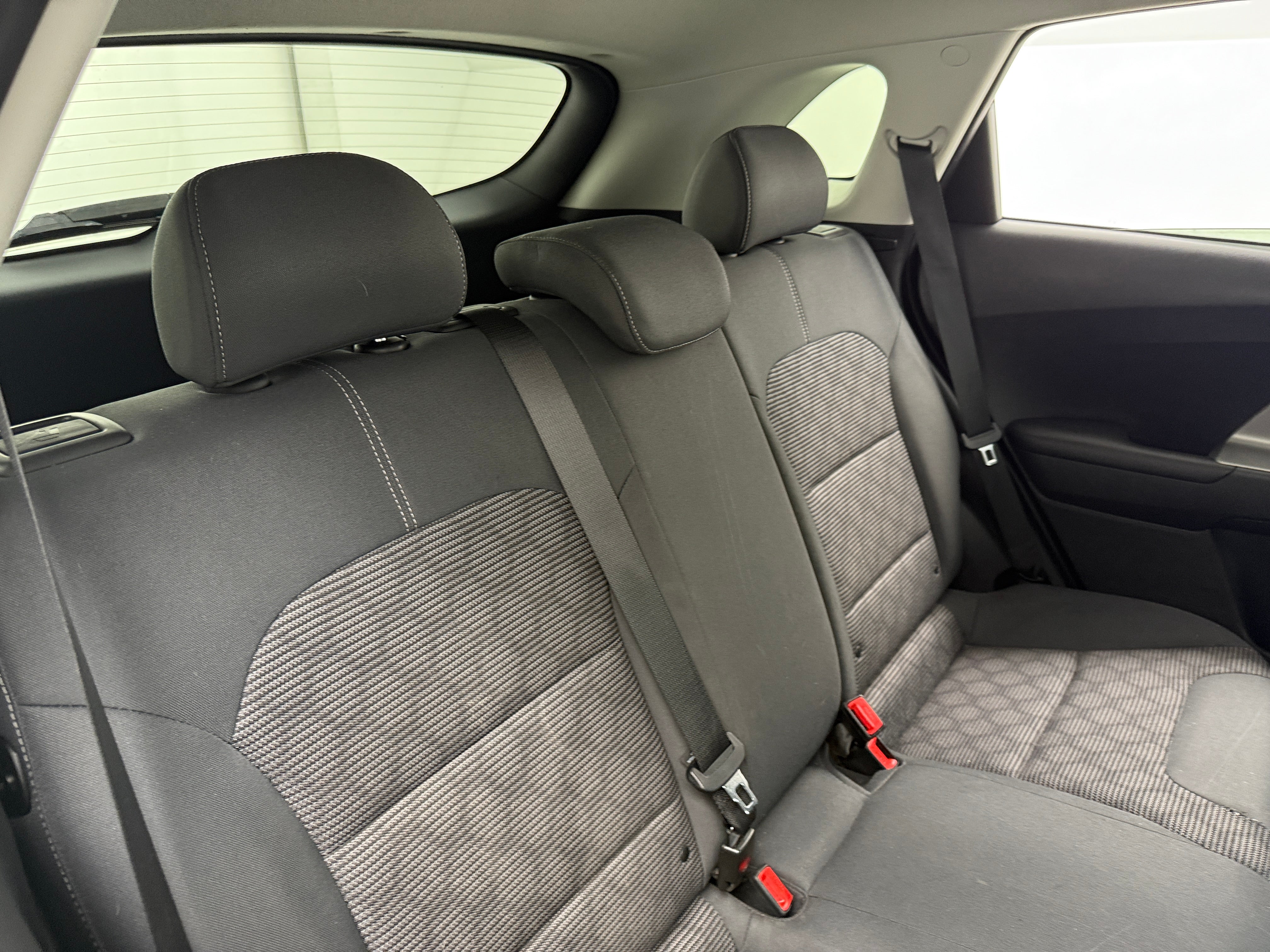 Thumbnail: 2021 Kia Niro - 6