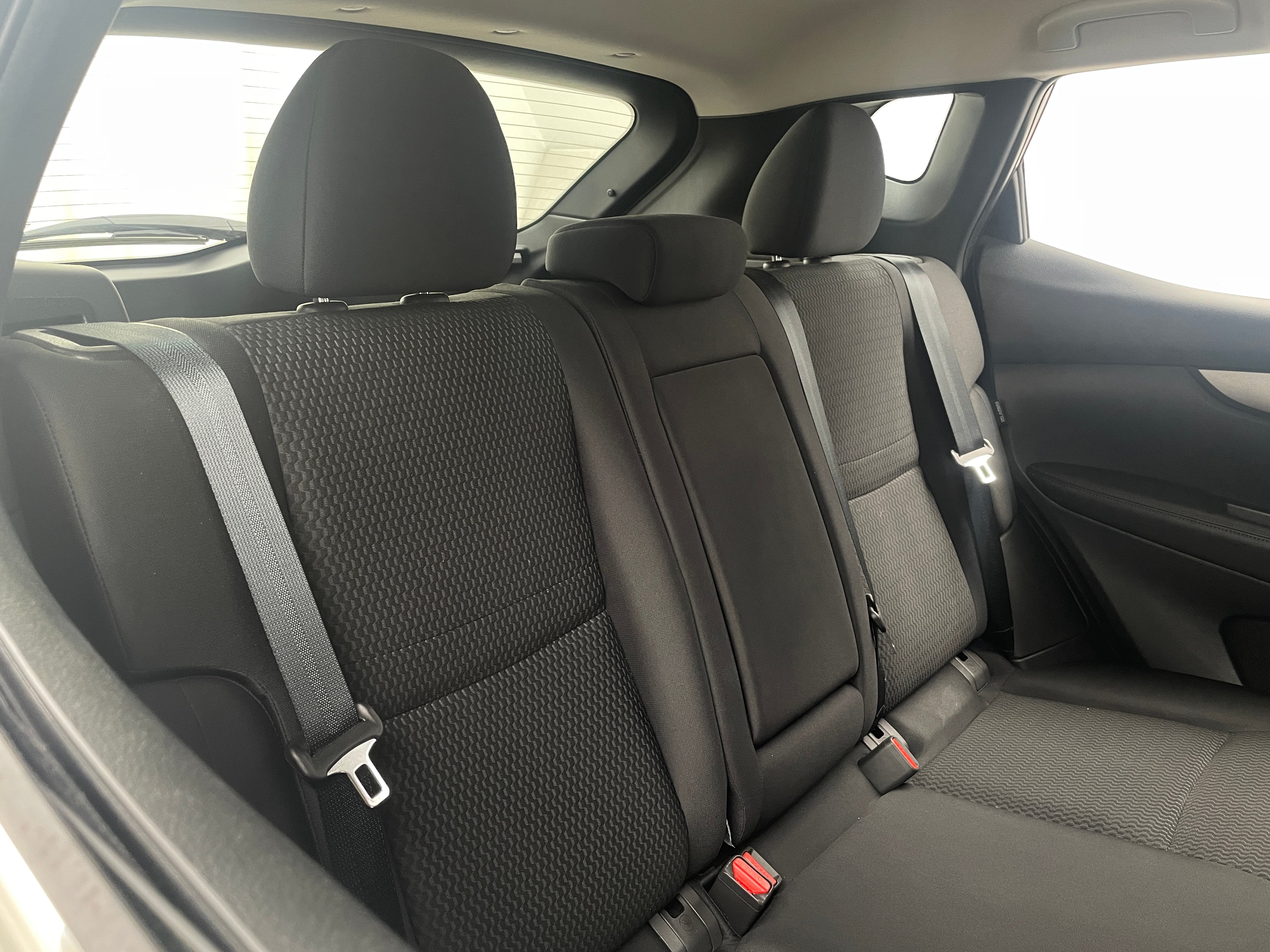 2021 Nissan Rogue Sport S 6