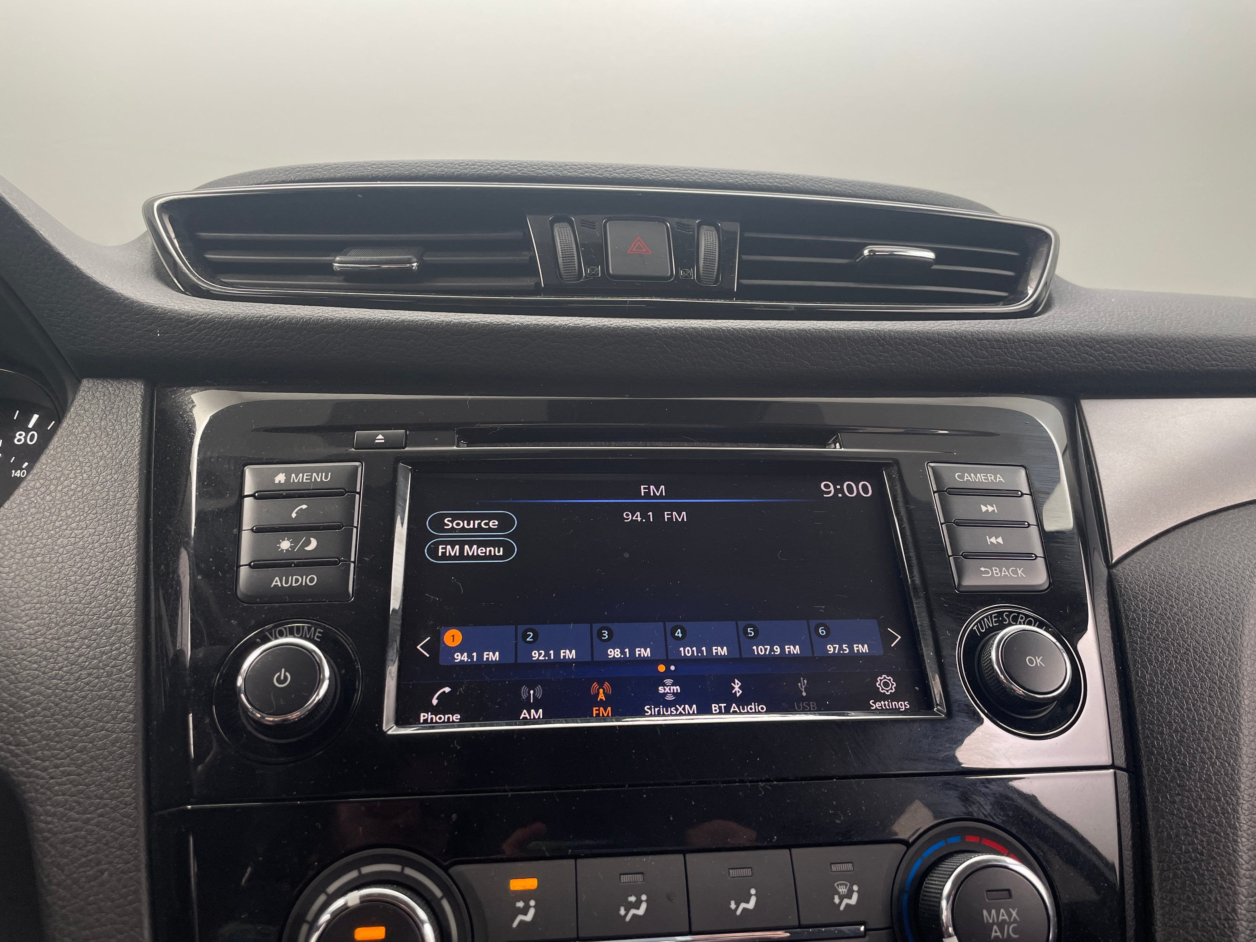 2021 Nissan Rogue Sport S 4