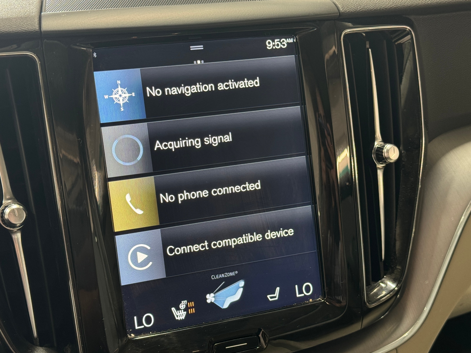 Thumbnail: 2018 Volvo XC60 - 3