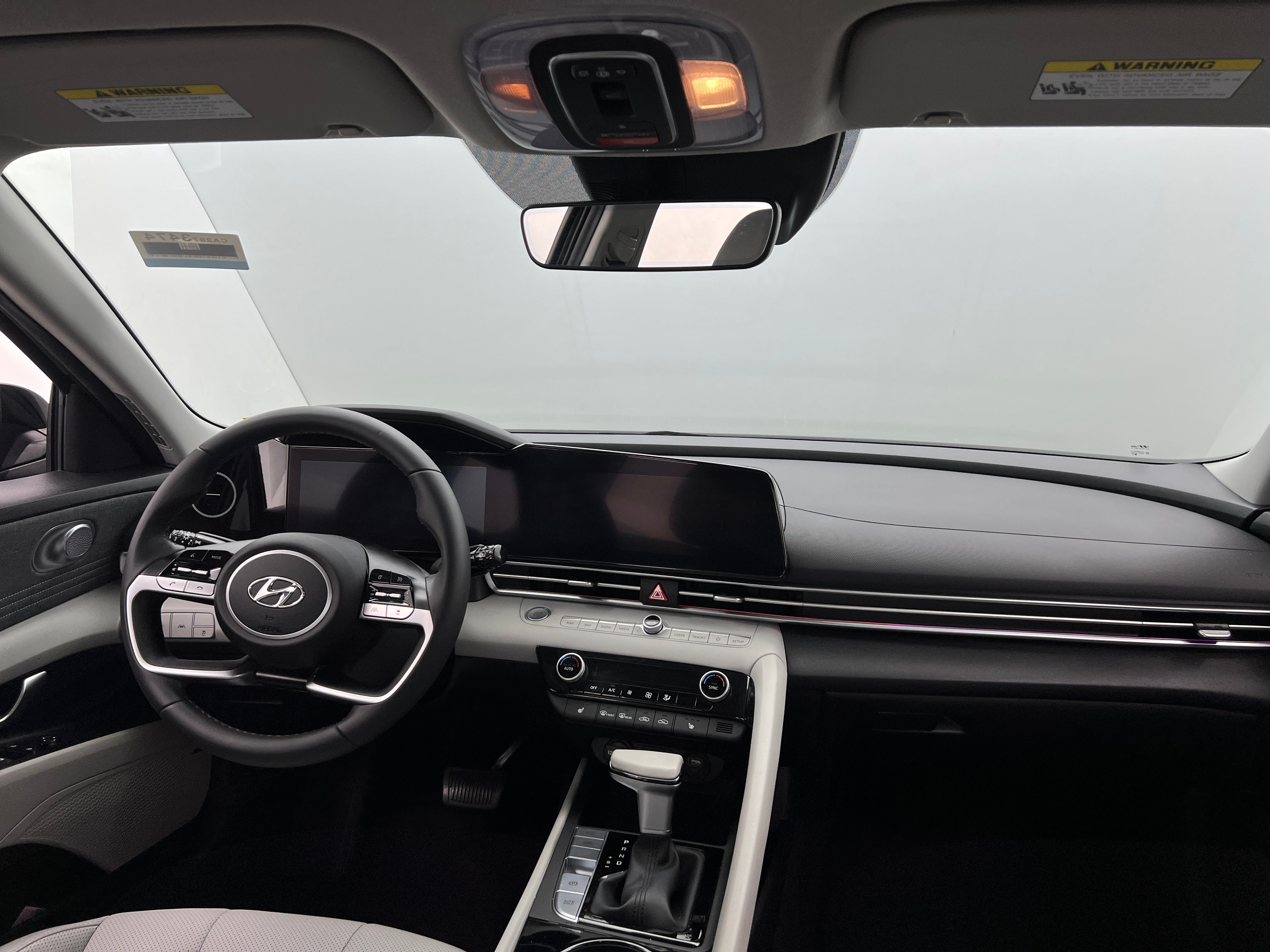 2023 Hyundai Elantra Limited Edition 2