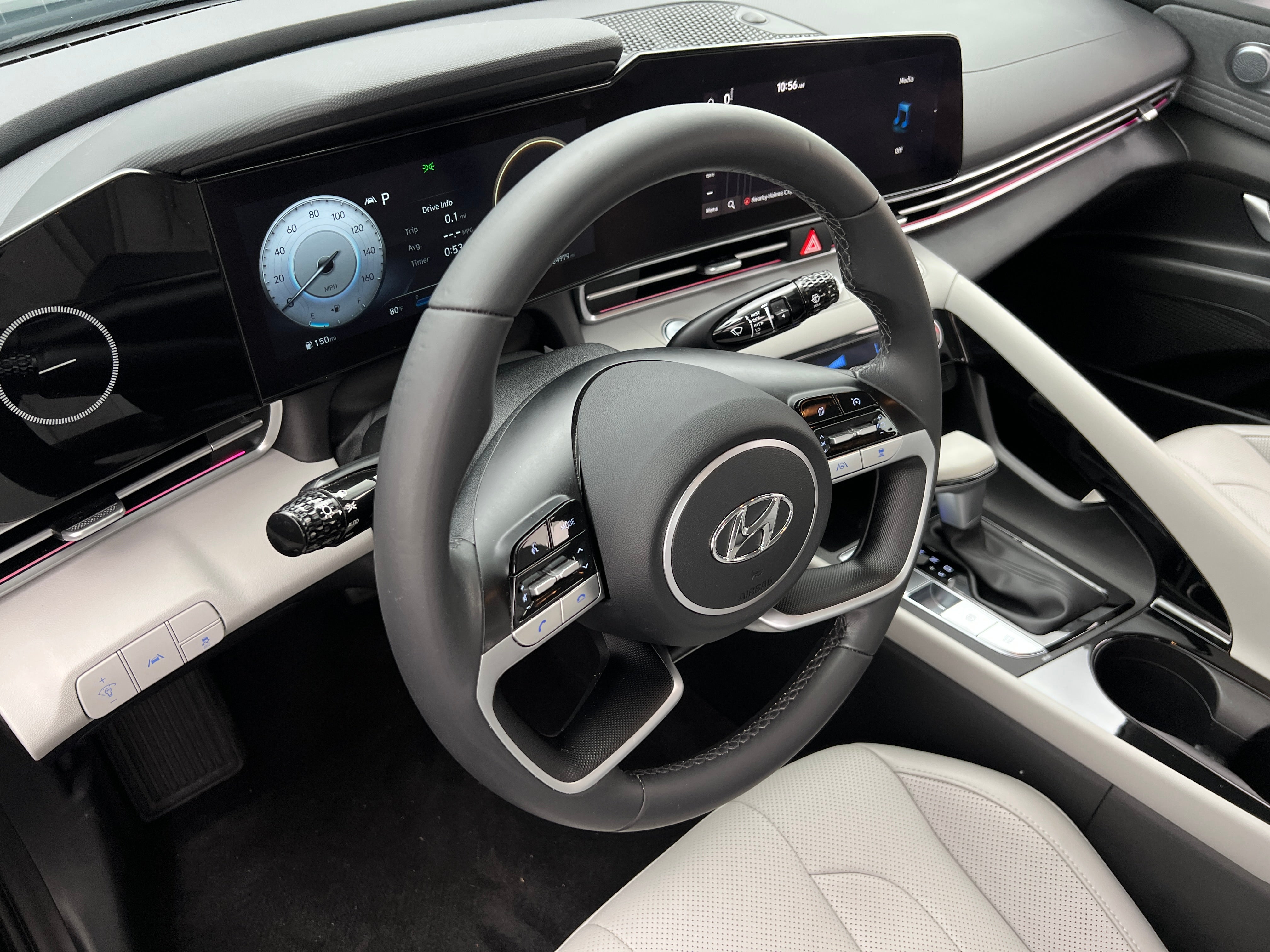 2023 Hyundai Elantra Limited Edition 4