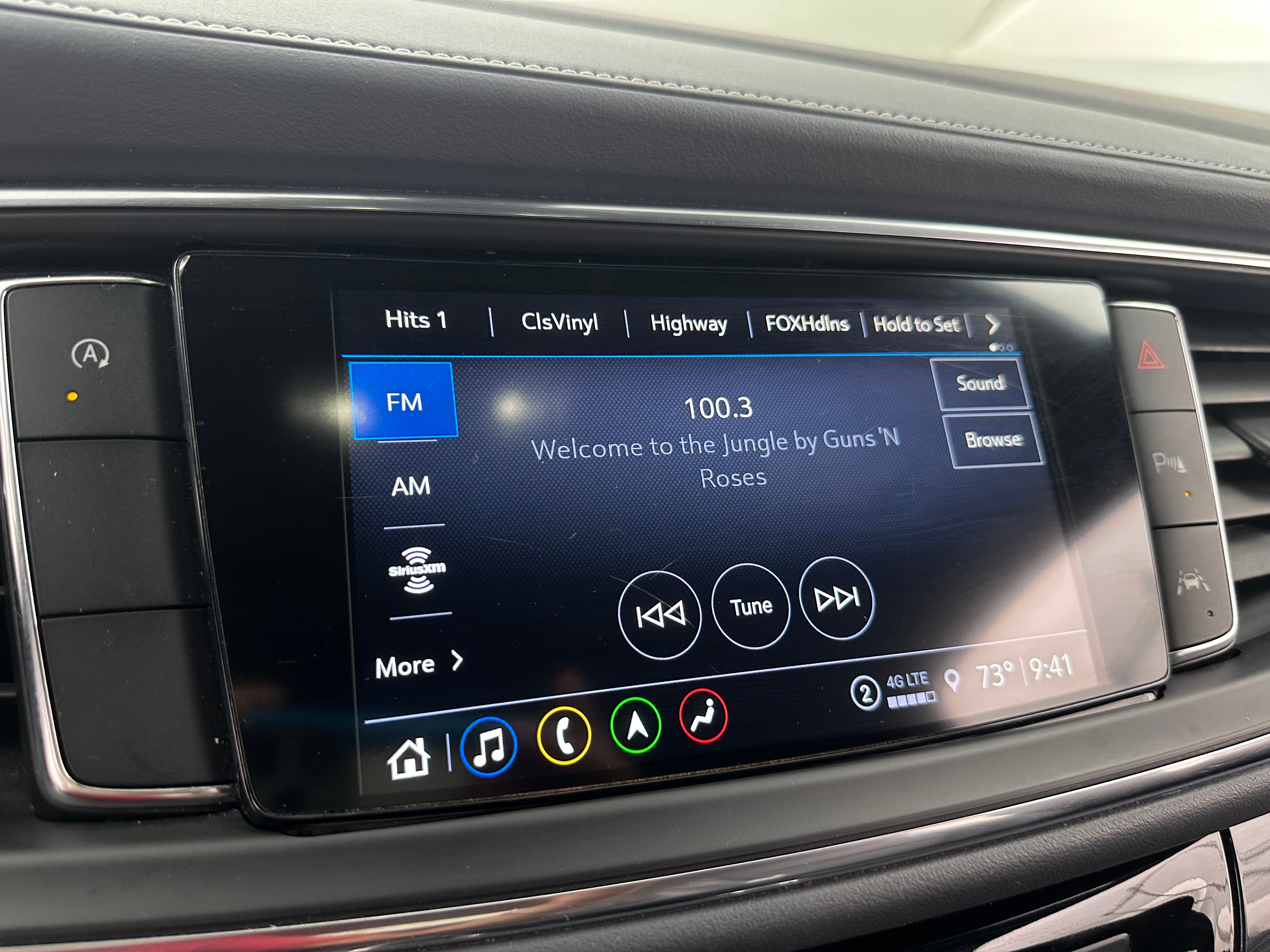 2024 Buick Enclave Premium 3