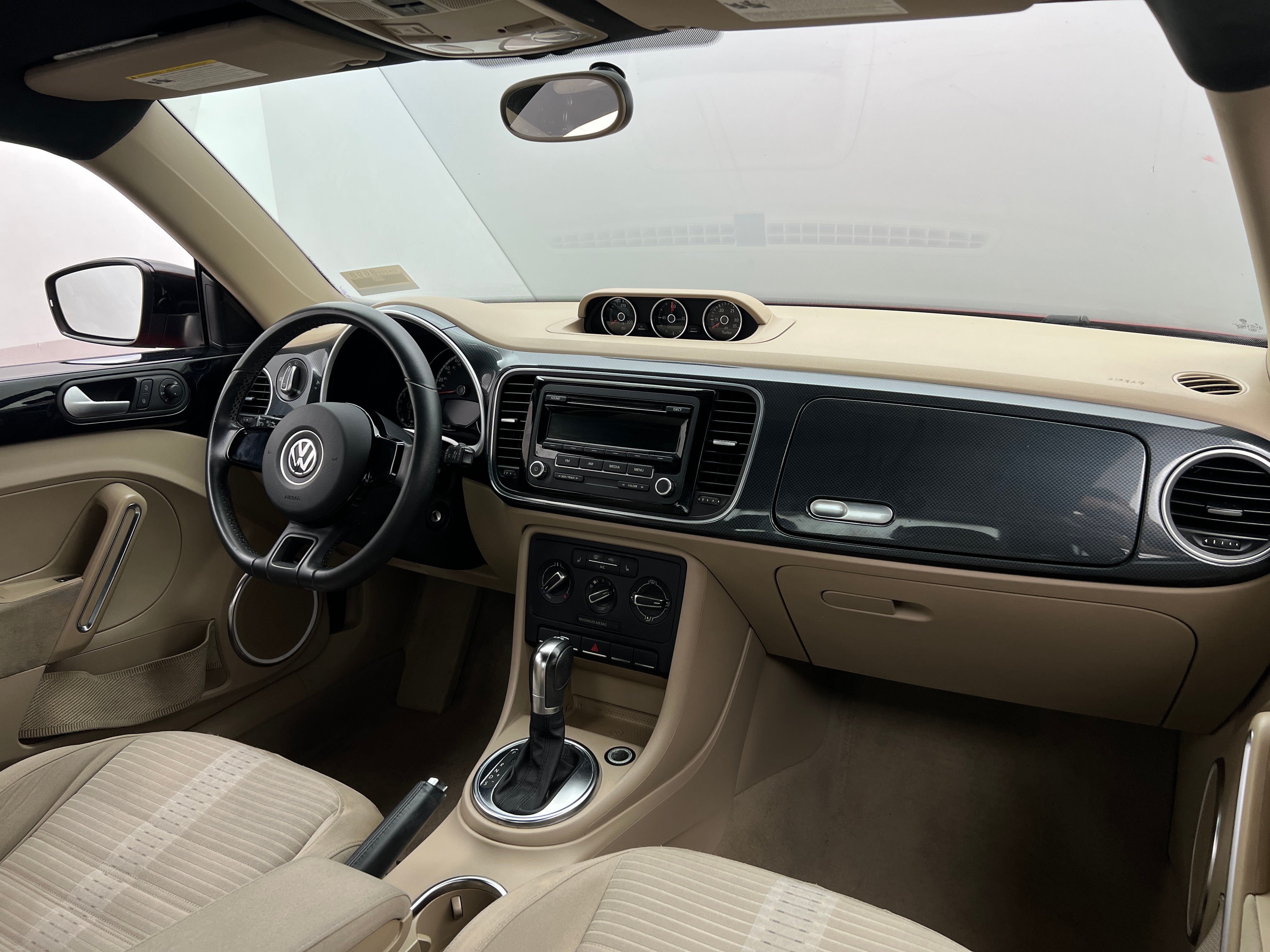 2013 Volkswagen Beetle  3