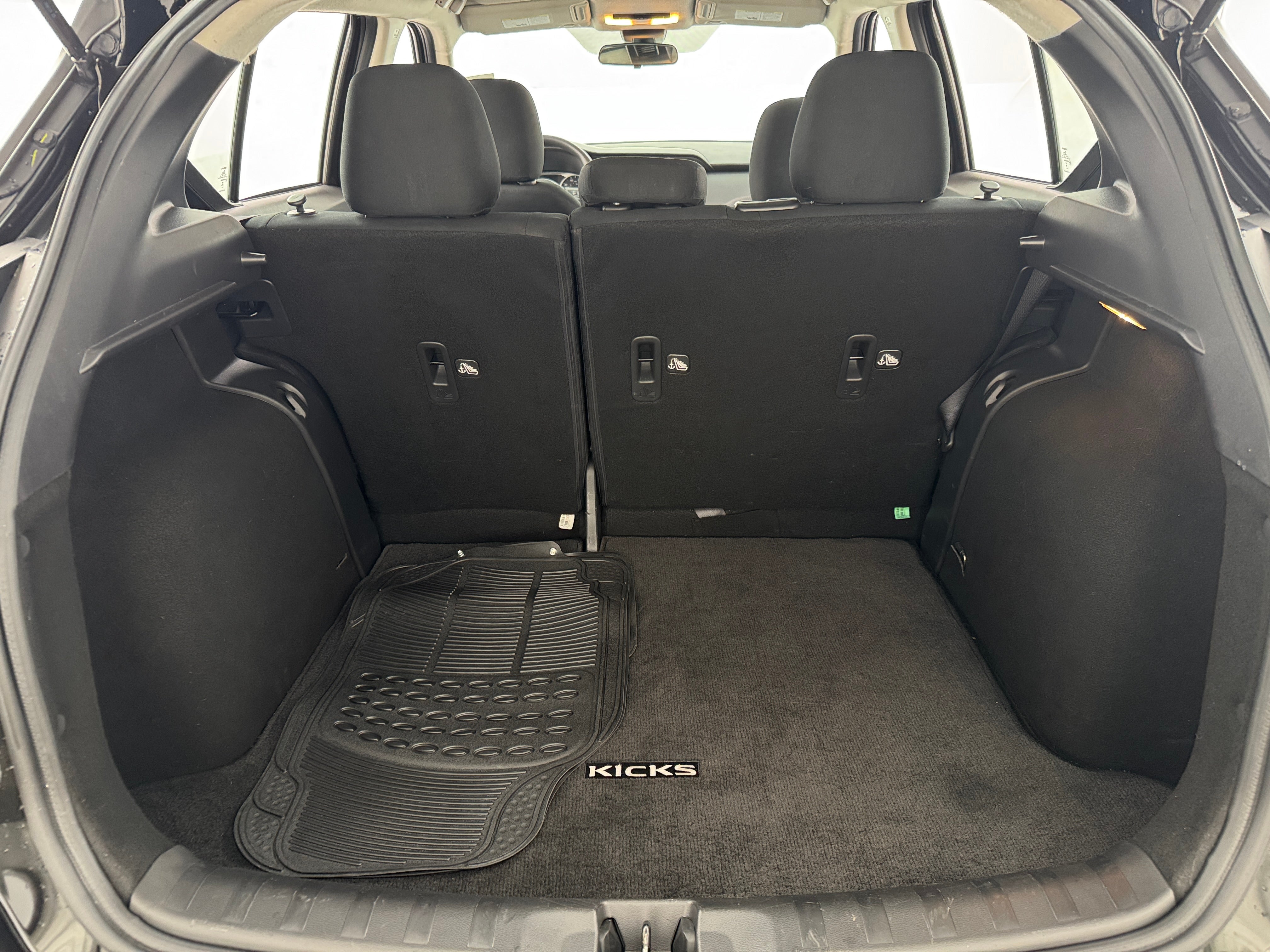 2023 Nissan Kicks S 7
