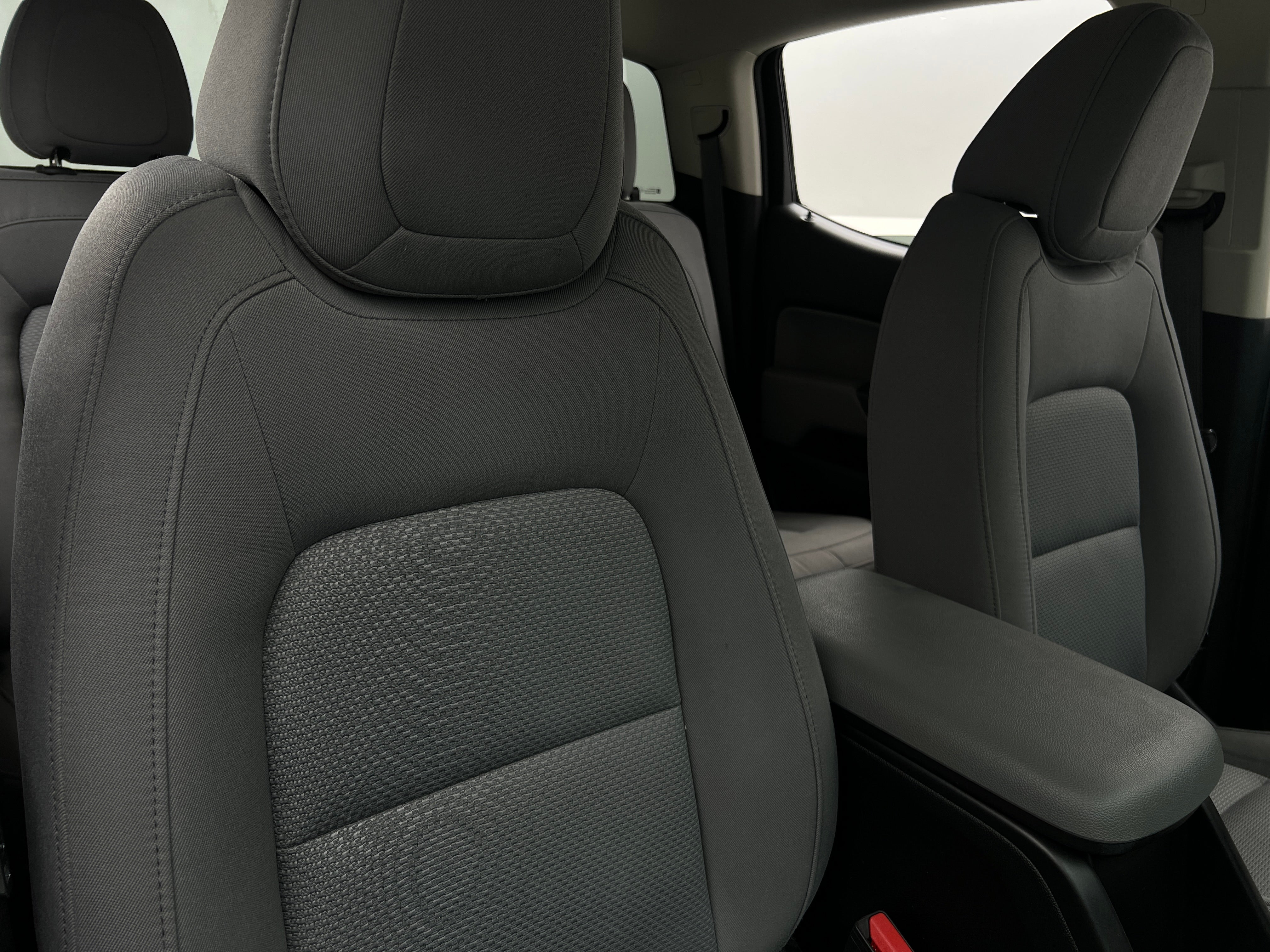 2022 Chevrolet Colorado Work Truck 2