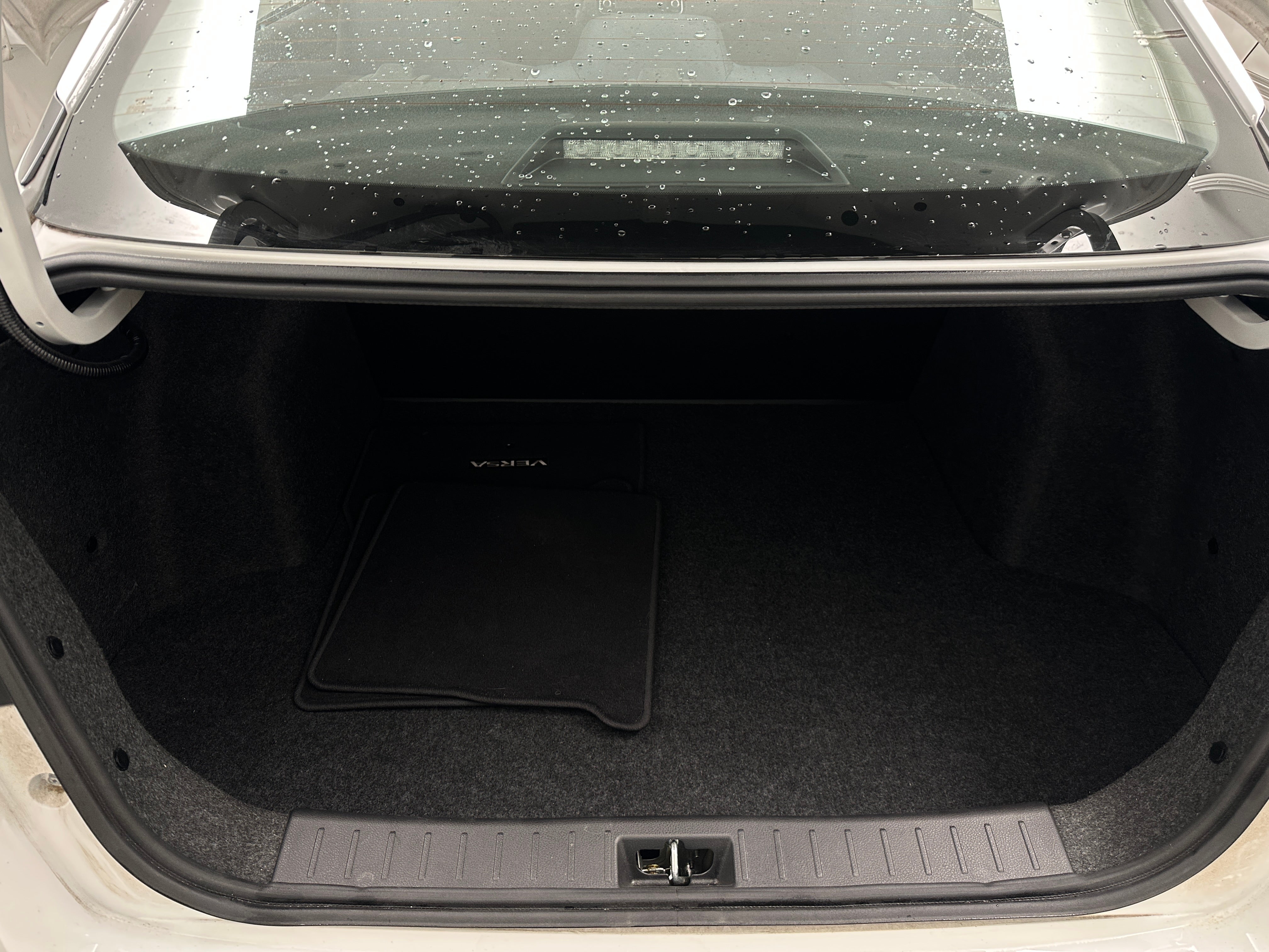 2023 Nissan Versa S 7