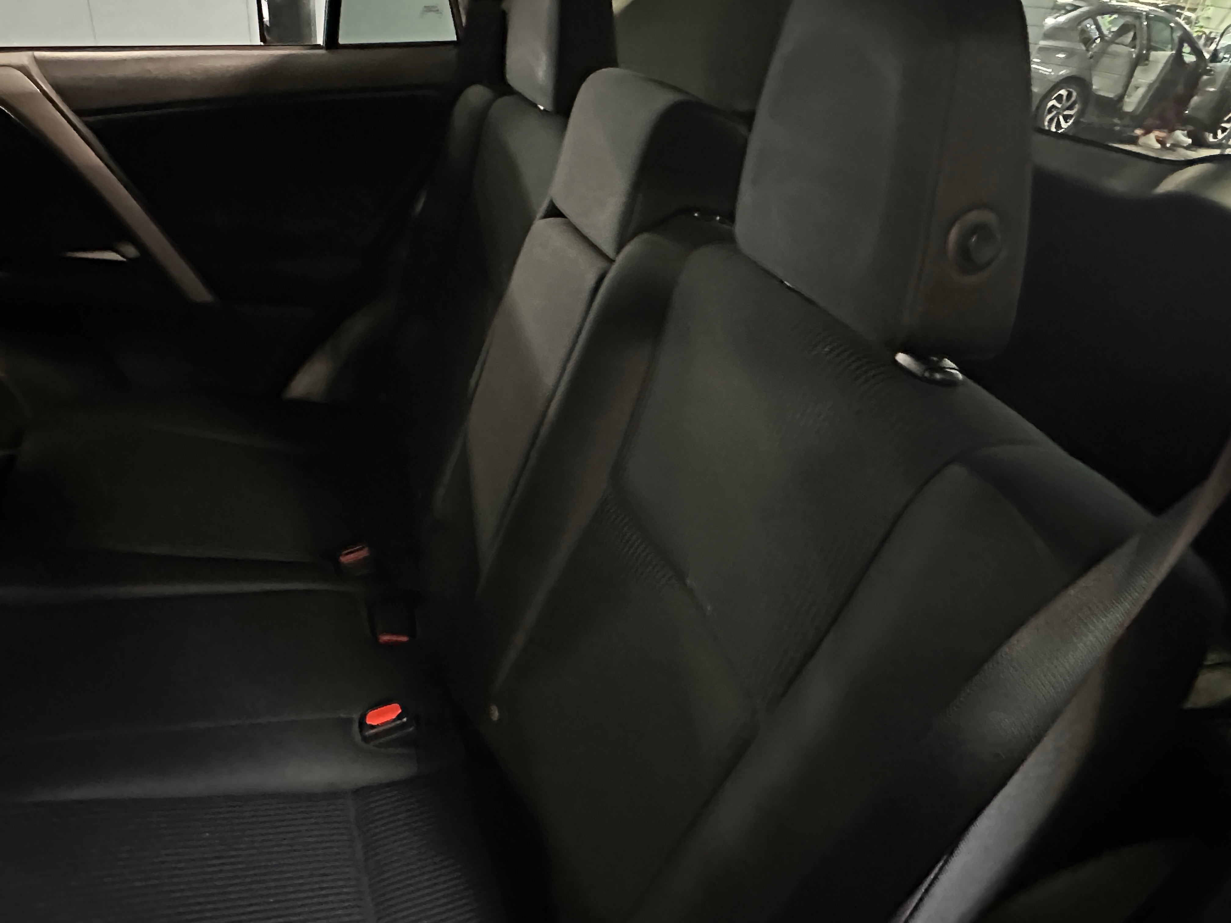 2016 Toyota RAV4 LE 6