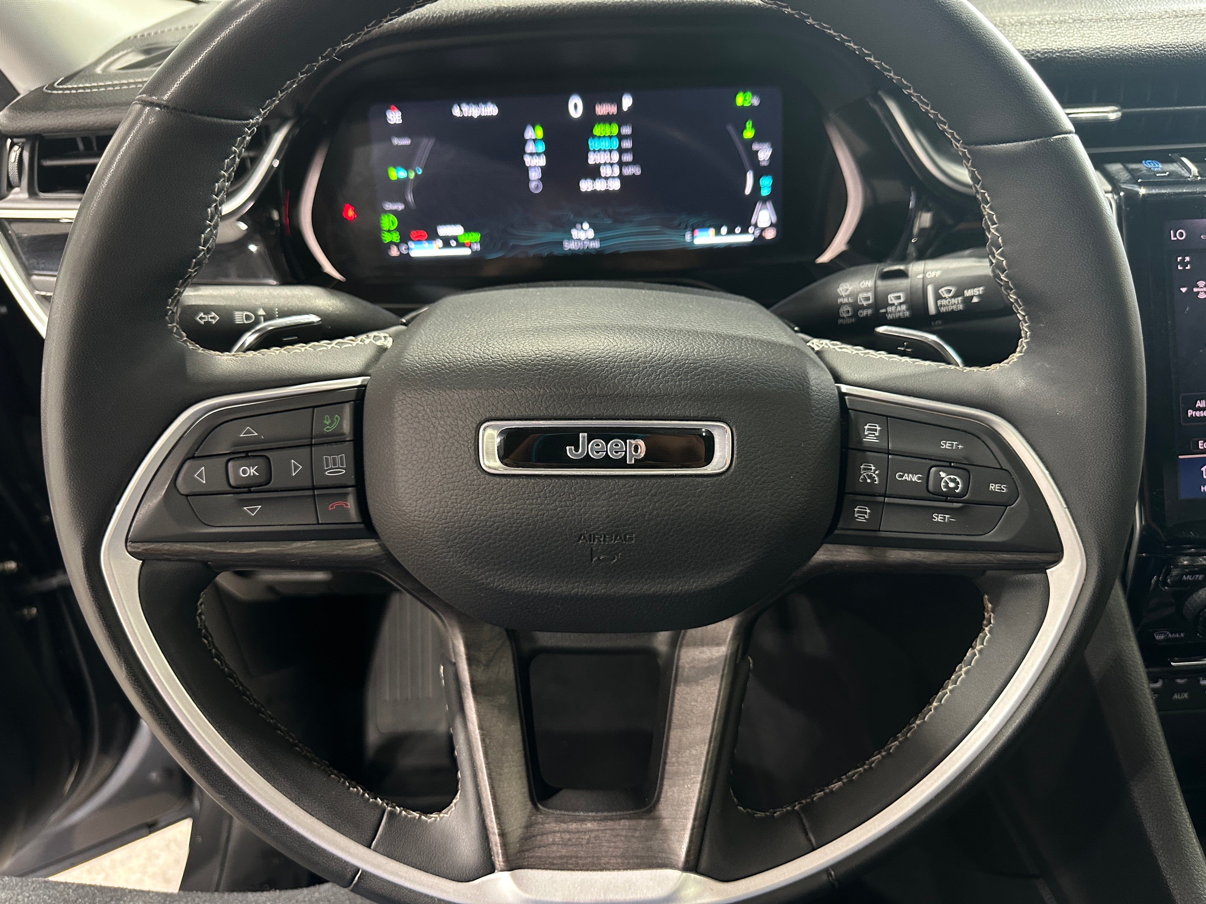 Thumbnail: 2023 Jeep Grand Cherokee - 4