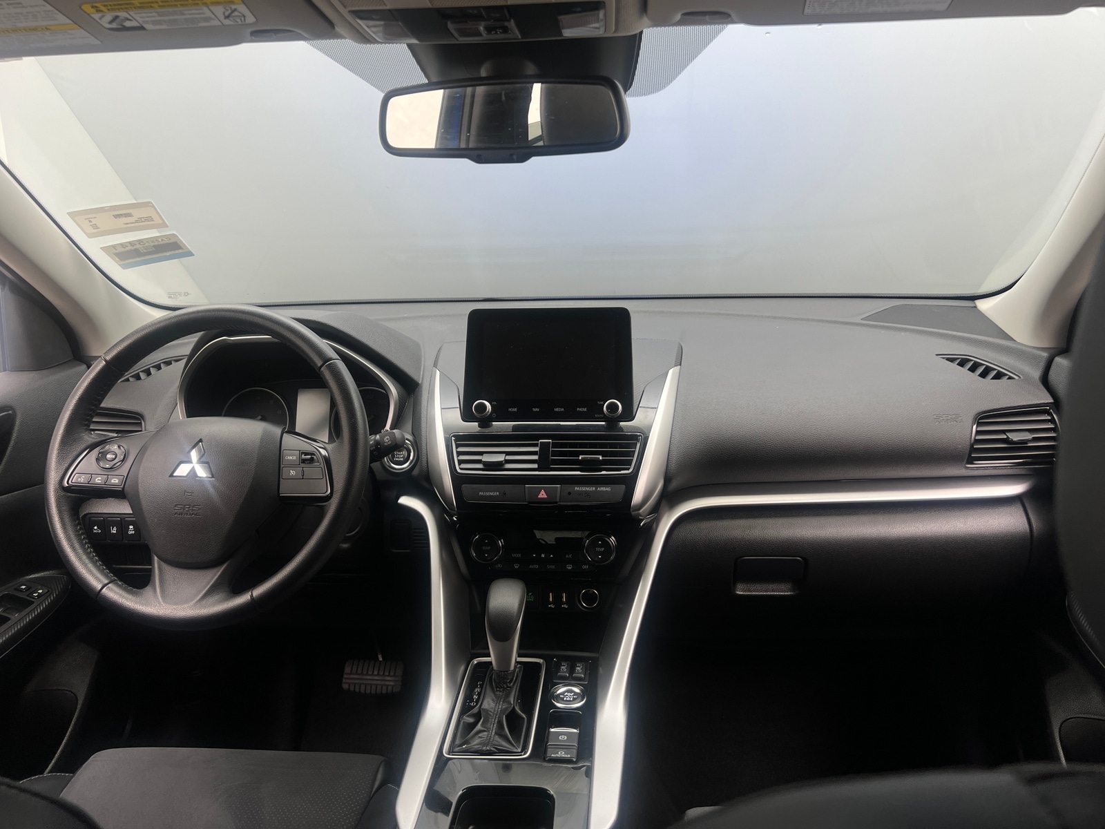 Thumbnail: 2023 Mitsubishi Eclipse Cross - 3