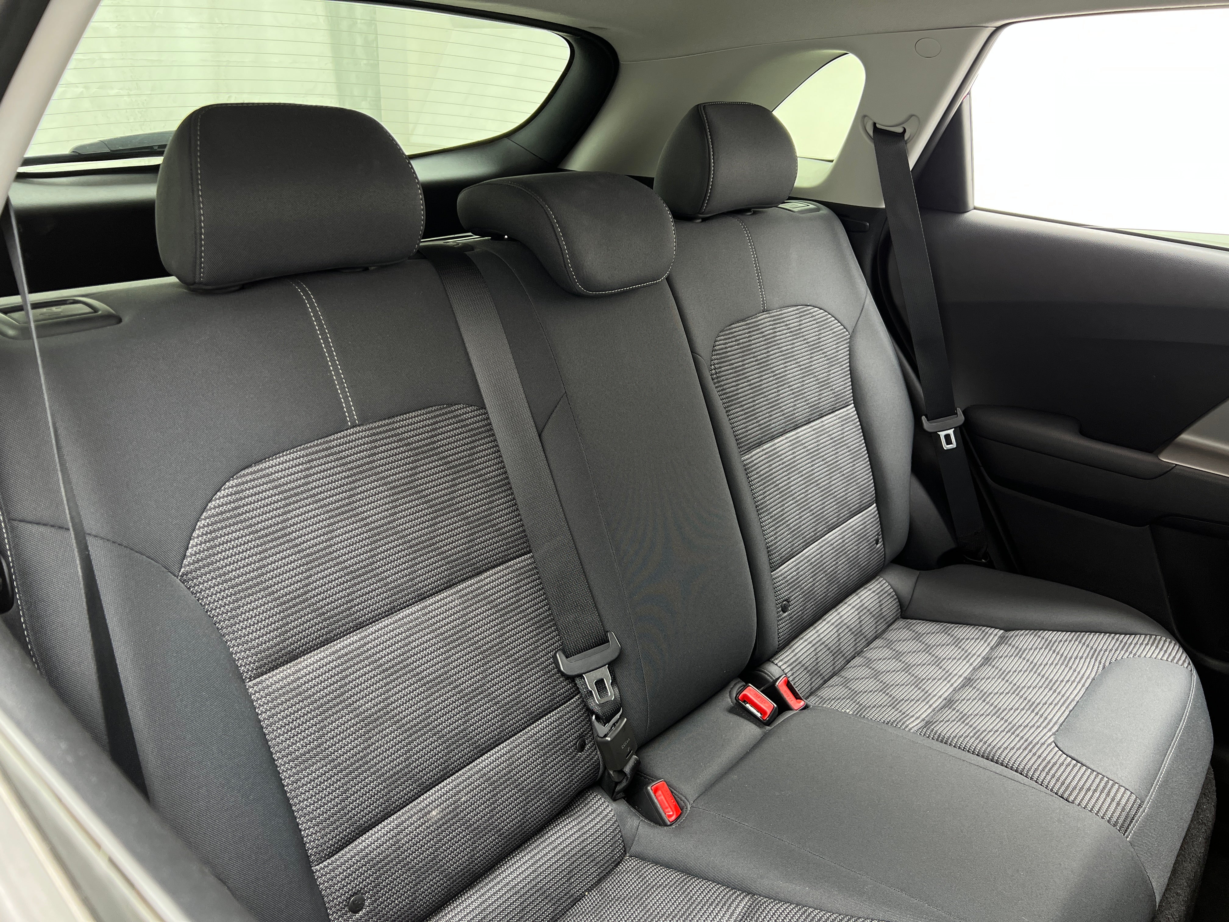 2020 Kia Niro LX 6