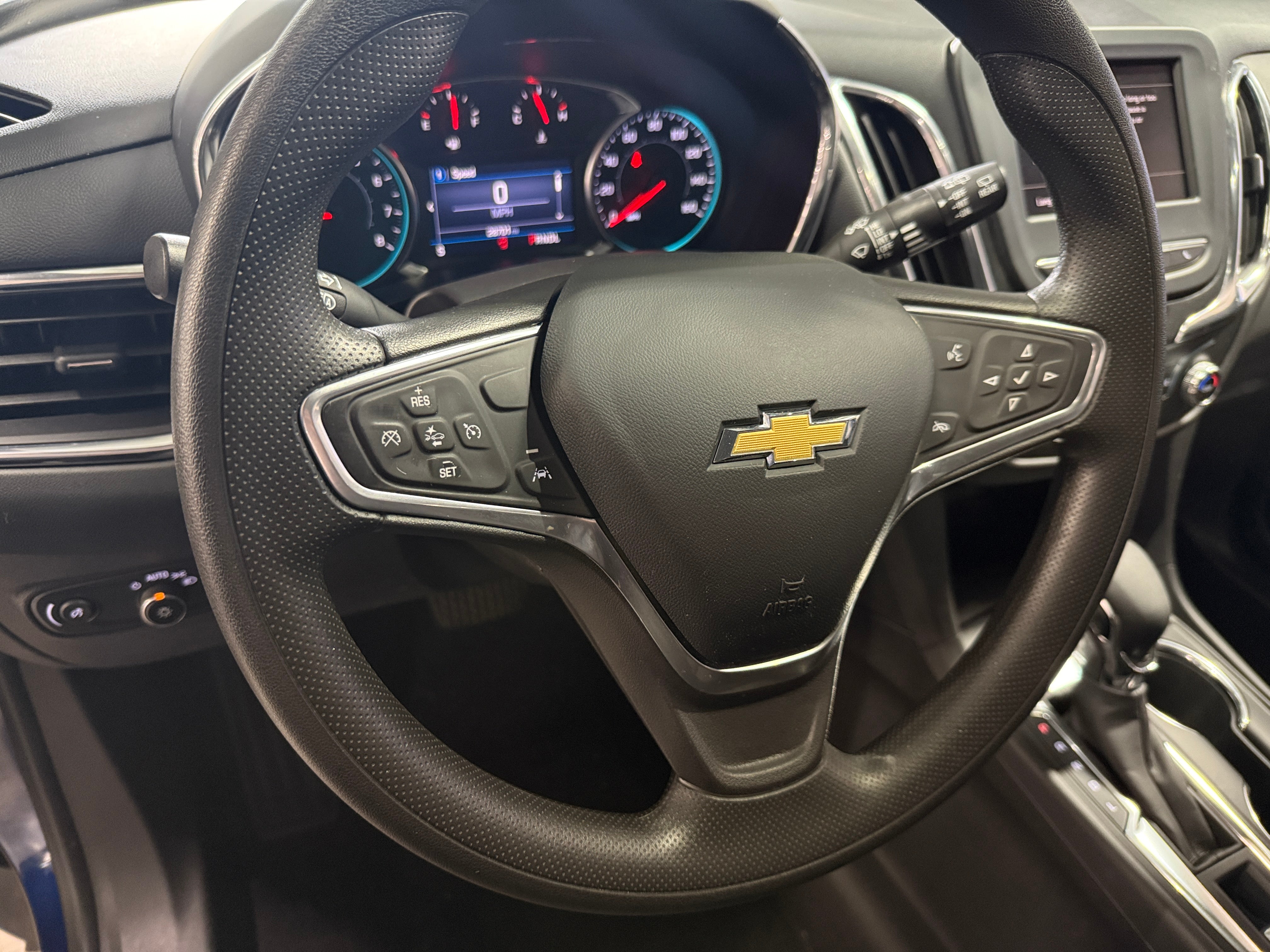 Thumbnail: 2023 Chevrolet Equinox - 5