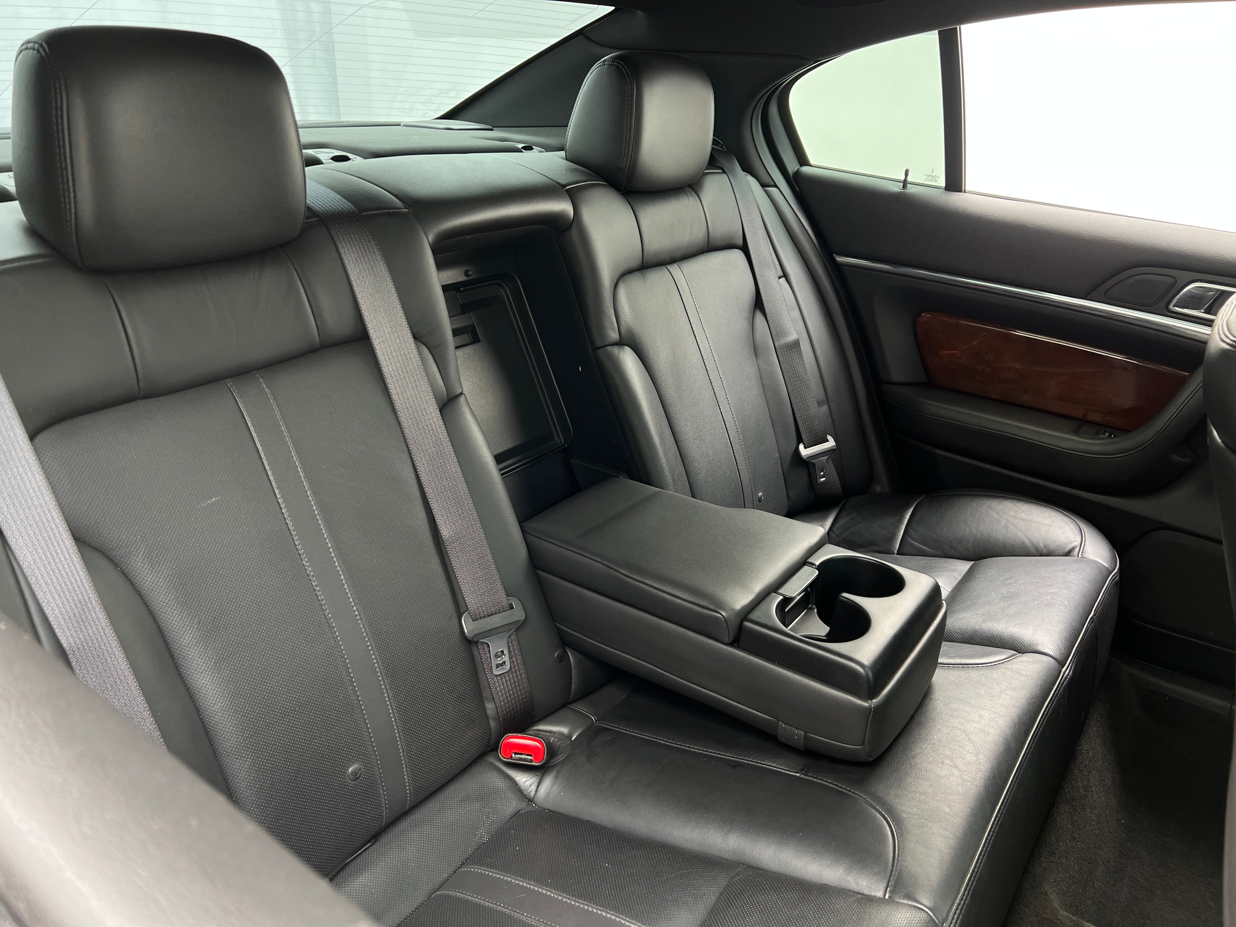 2013 Lincoln MKS  5