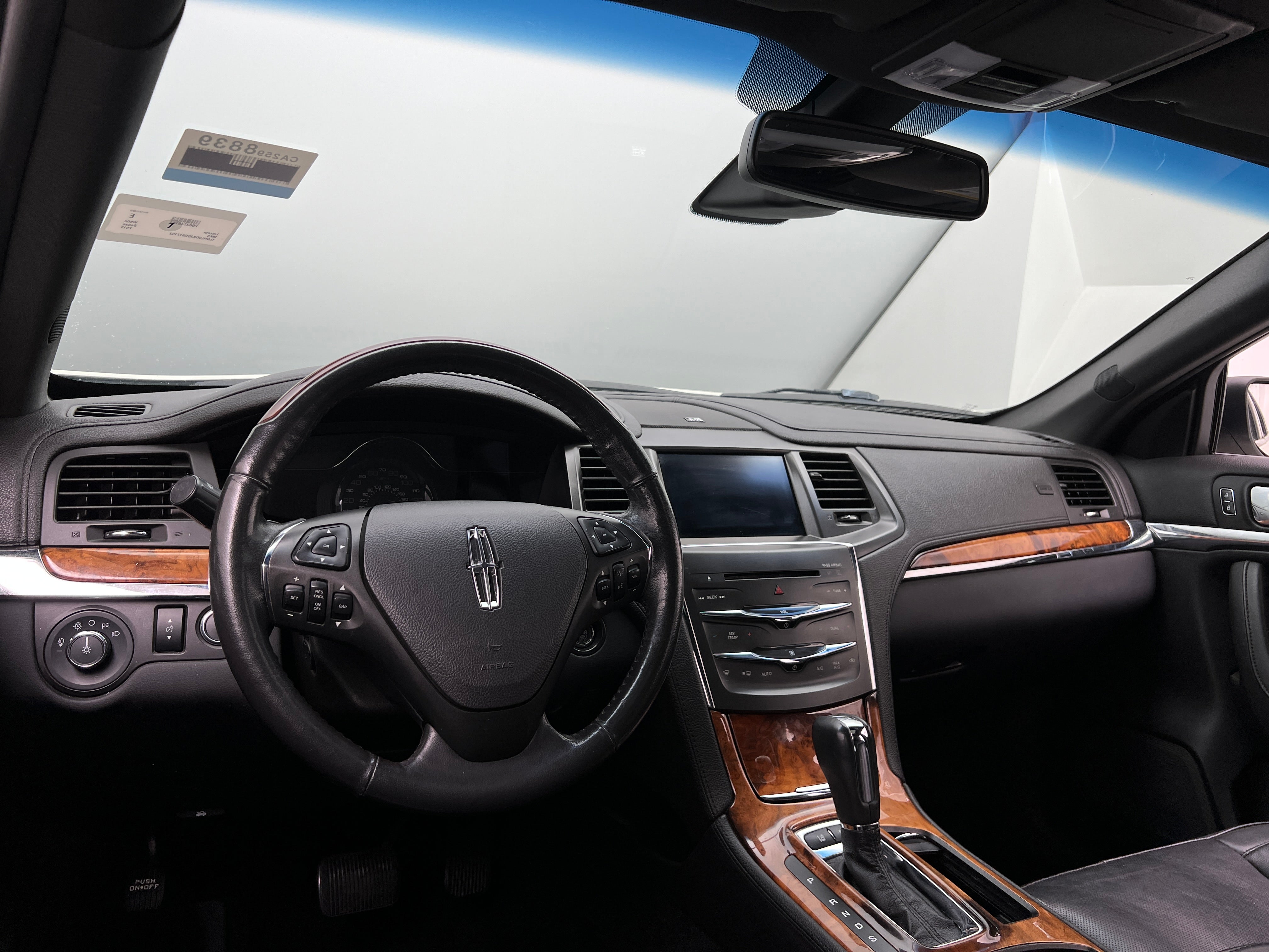 2013 Lincoln MKS  2