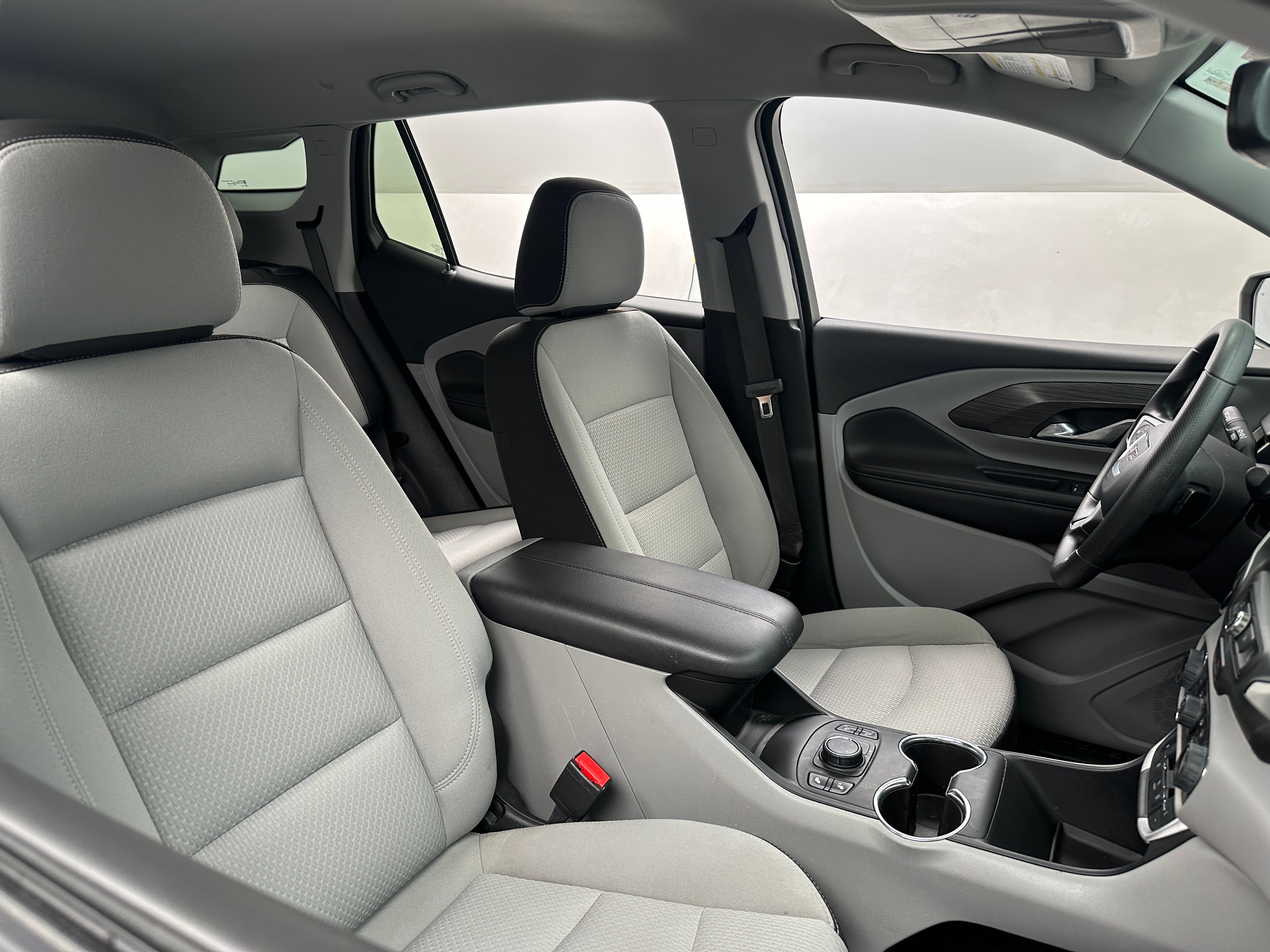 2023 GMC Terrain SLE 2