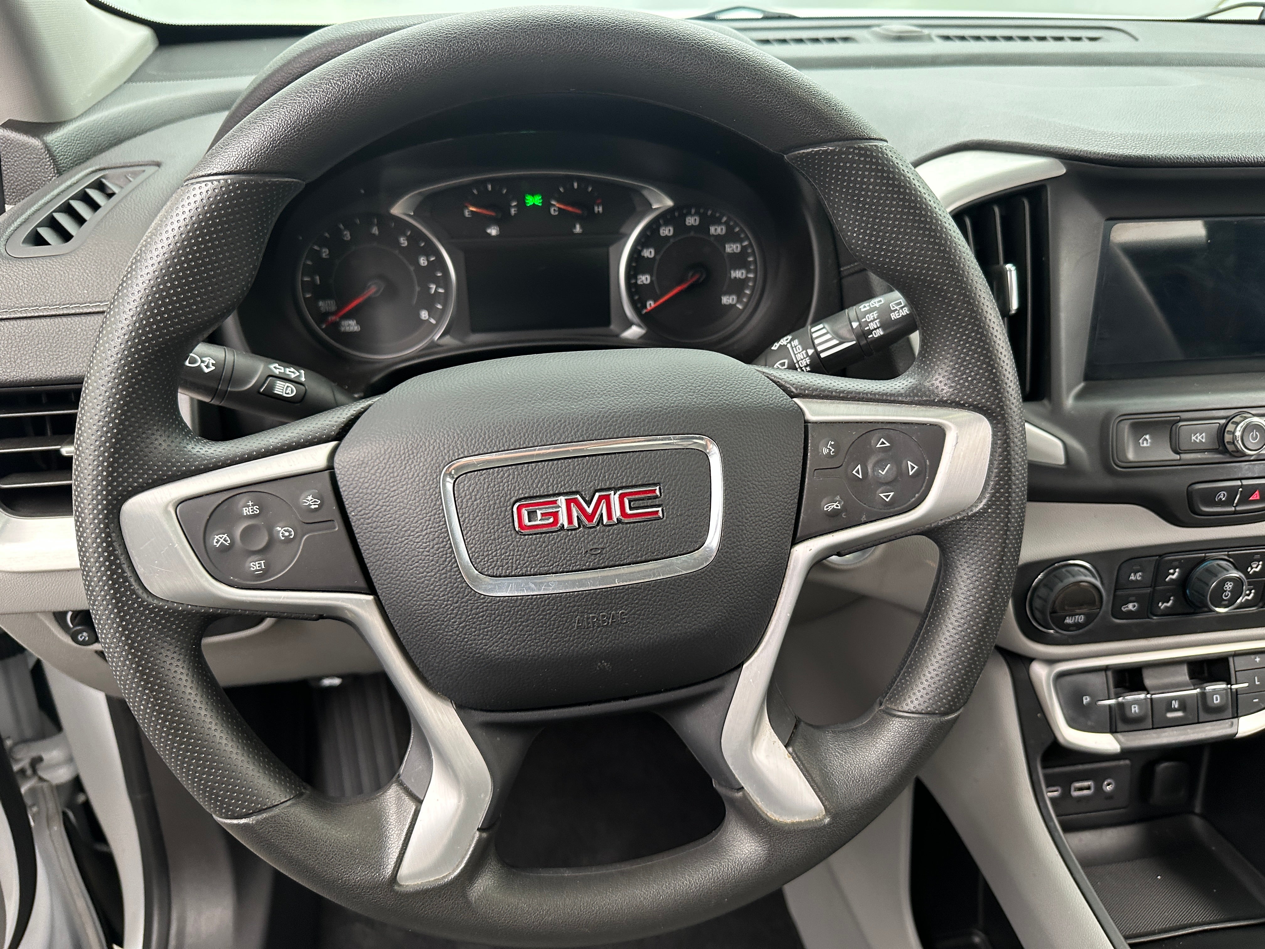 2023 GMC Terrain SLE 5