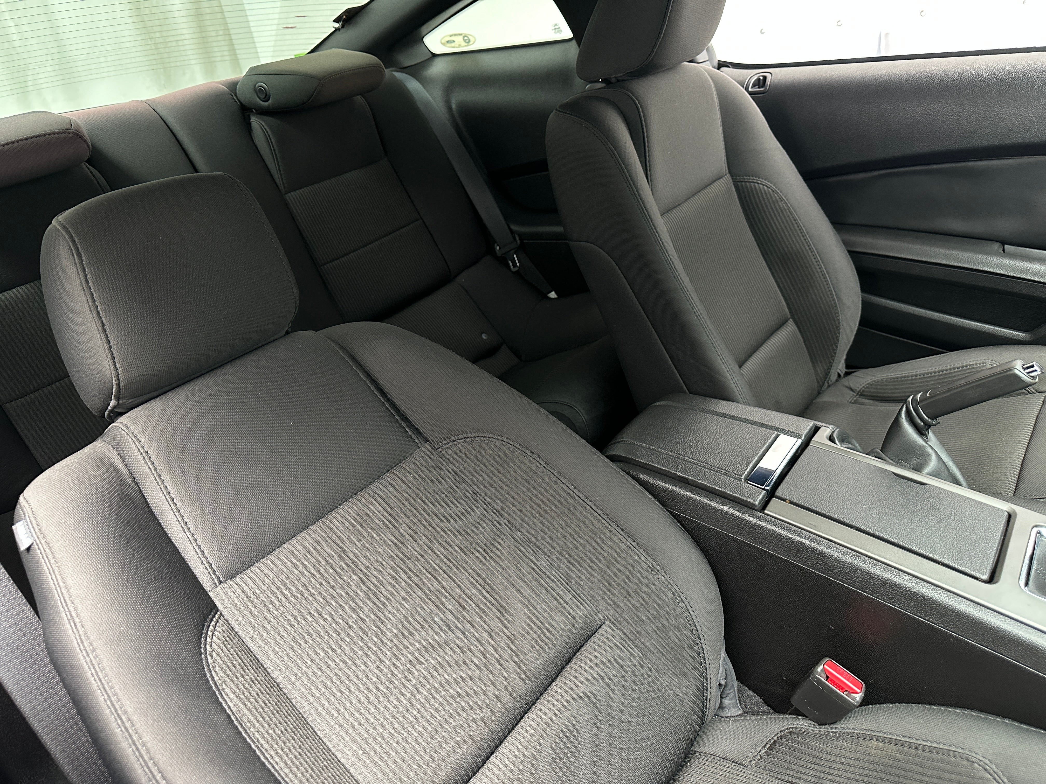2011 Ford Mustang Base 2