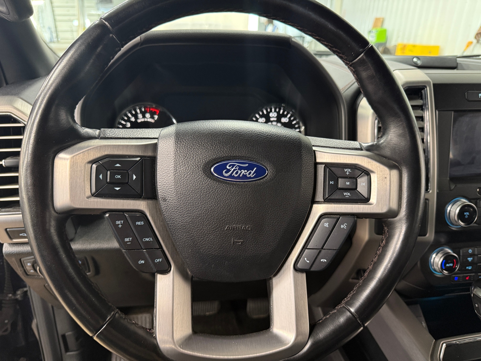 Thumbnail: 2019 Ford Econoline - 5