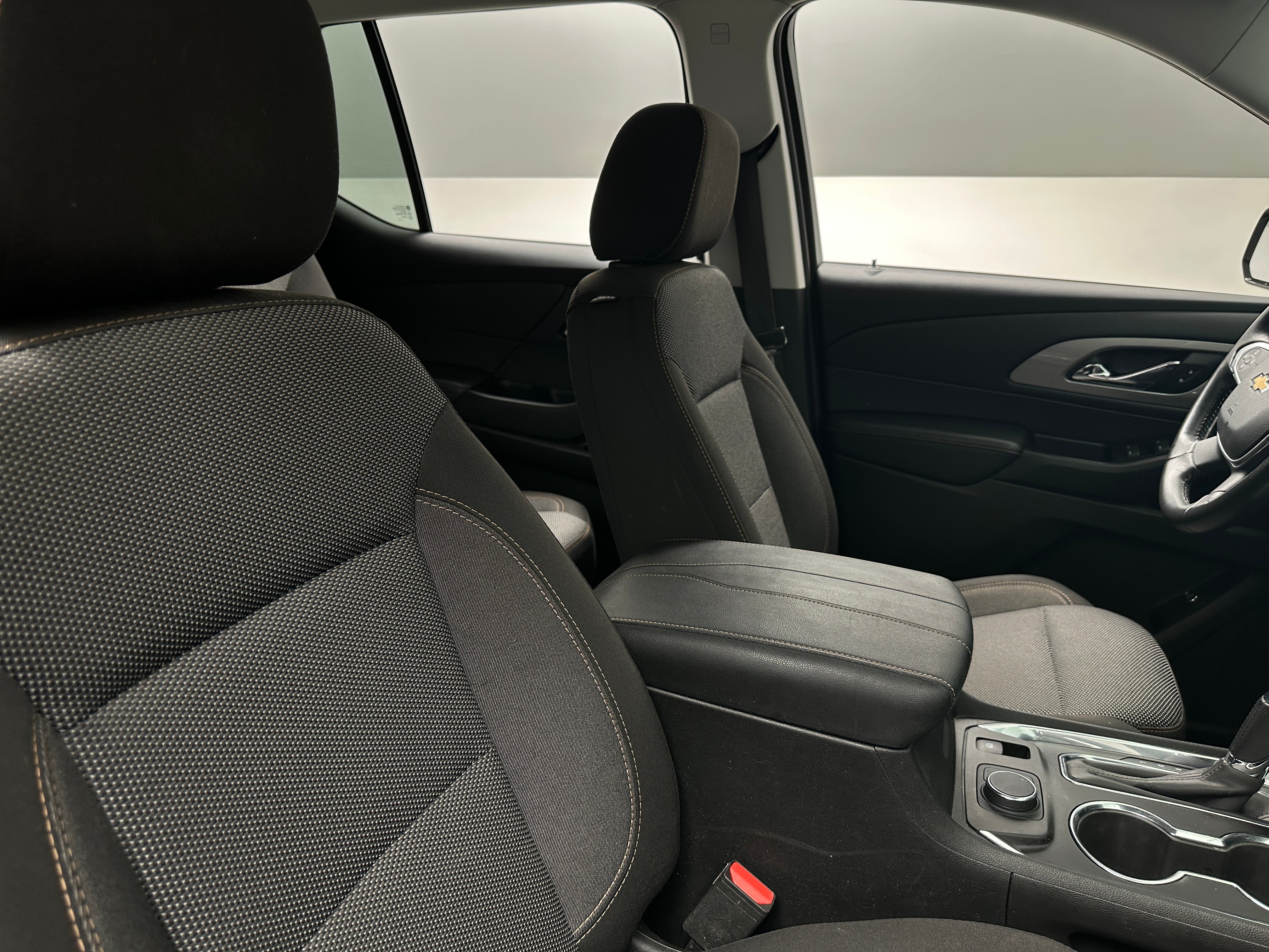 2018 Chevrolet Traverse LT 2