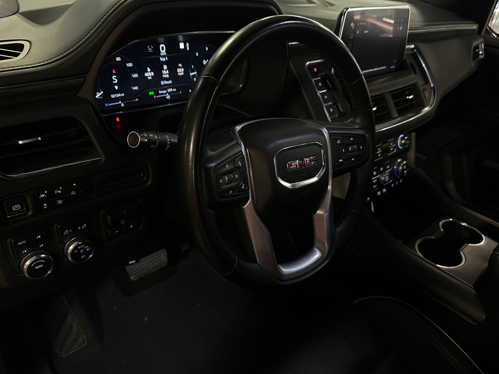 Thumbnail: 2023 GMC Yukon XL - 2