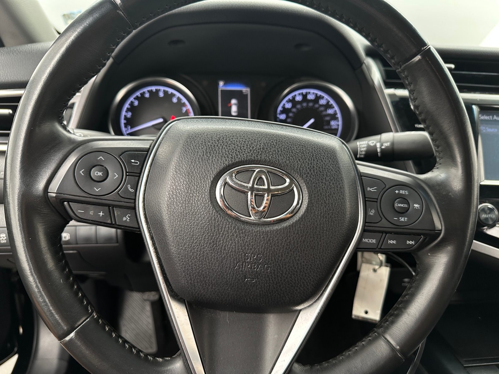 Thumbnail: 2018 Toyota Camry - 4