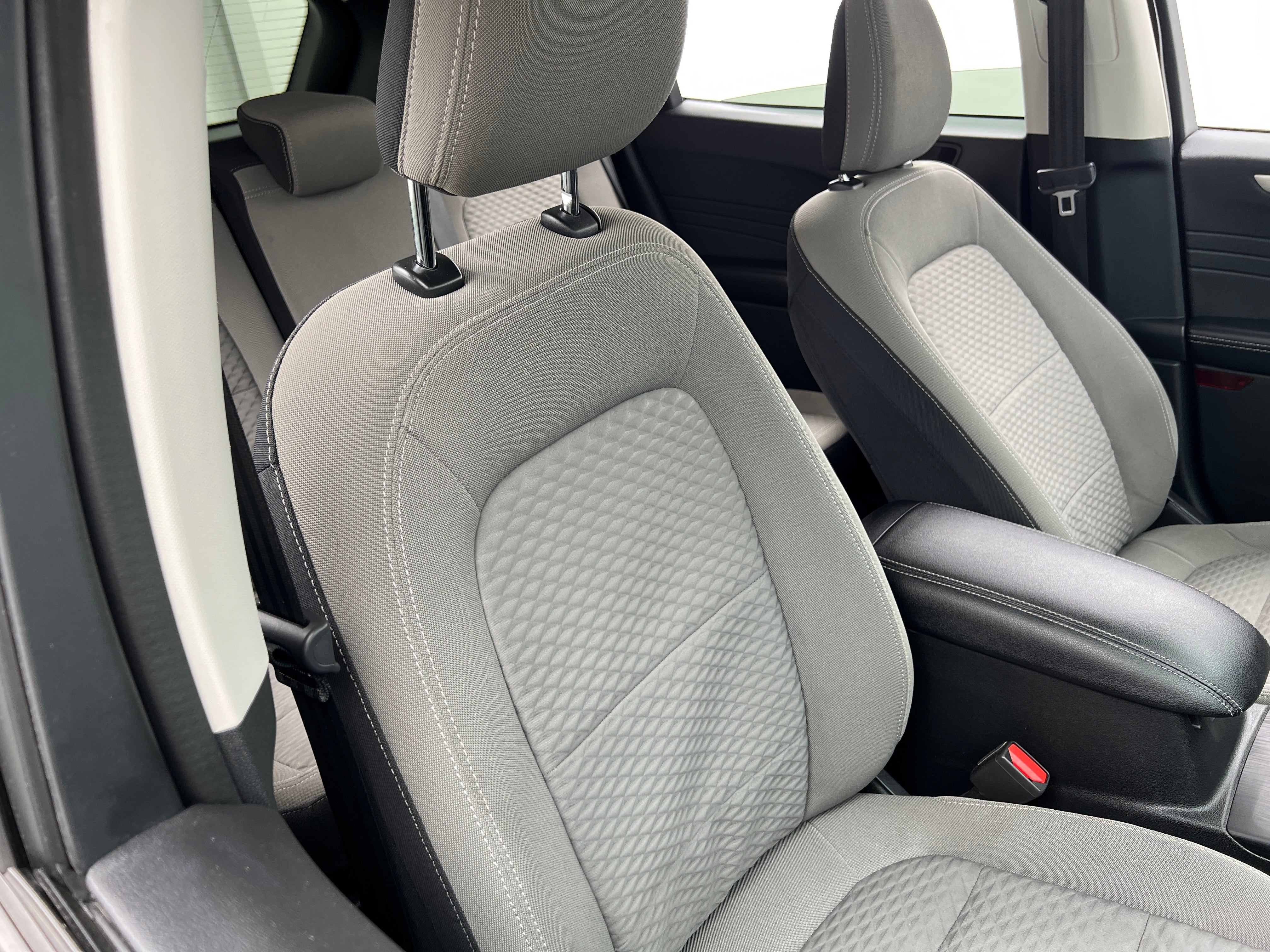2021 Ford Escape SE 2