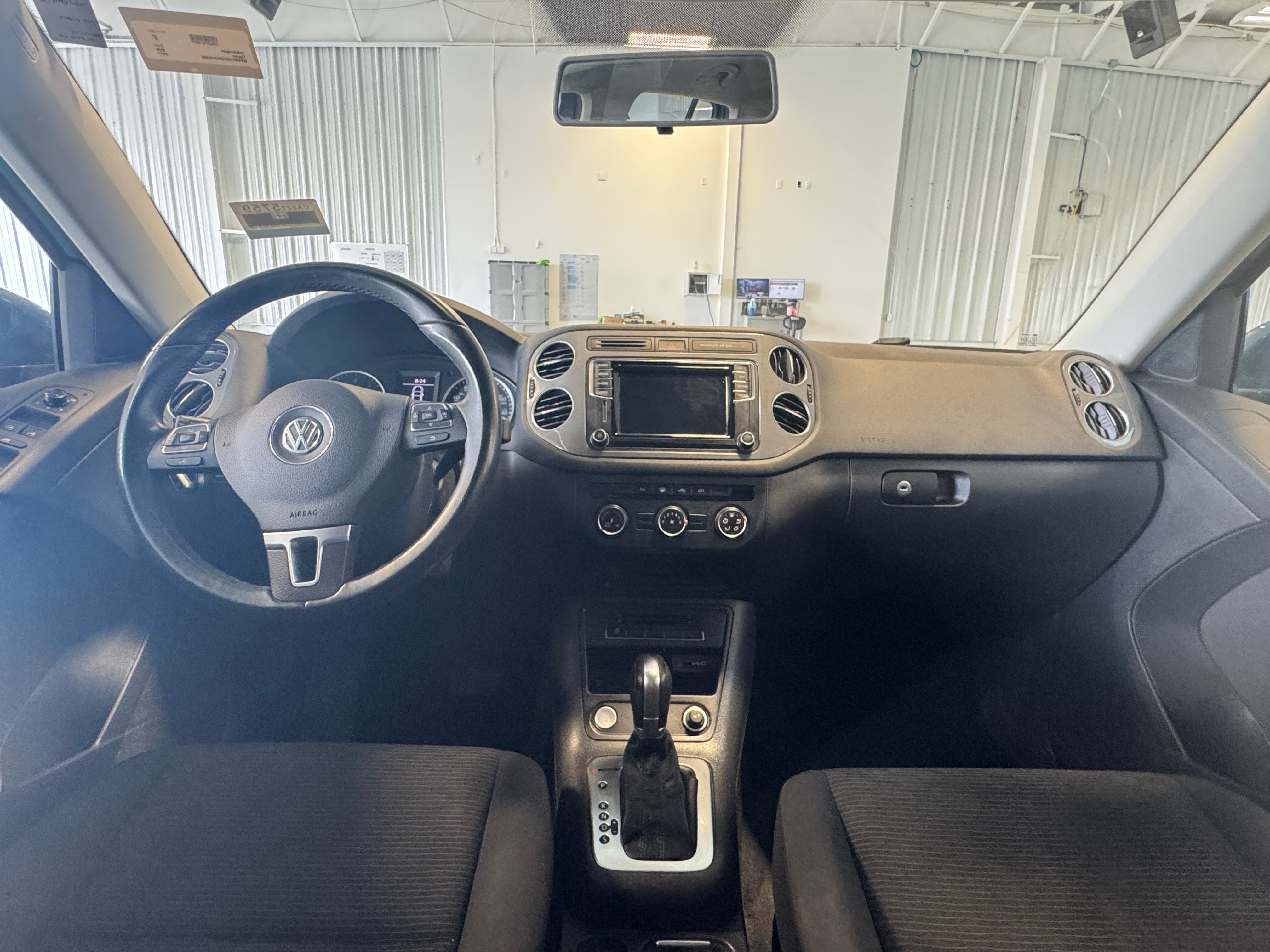 2017 Volkswagen Tiguan Limited 3