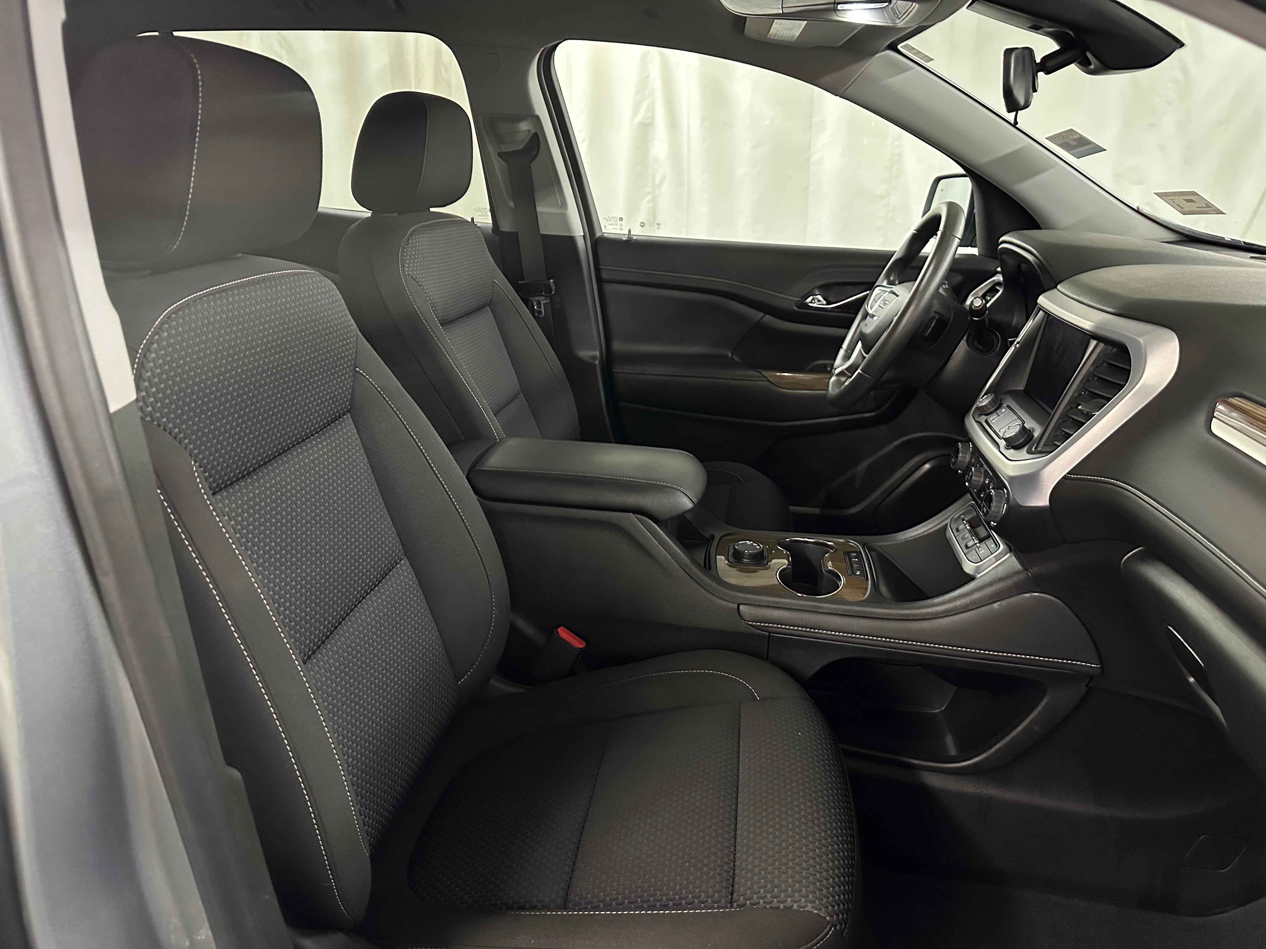 Thumbnail: 2023 GMC Acadia - 2