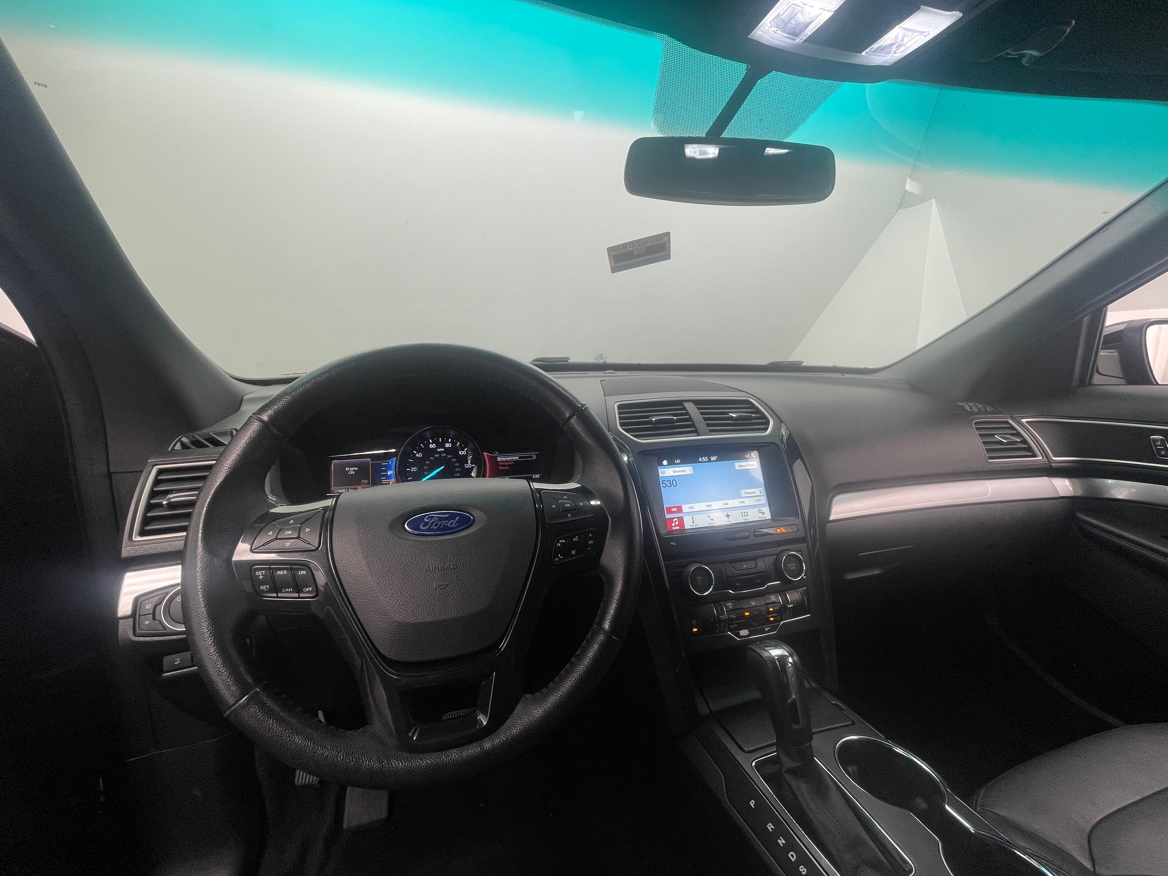 2017 Ford Explorer XLT 2