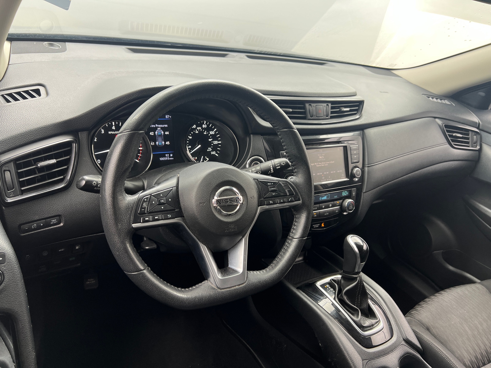 Thumbnail: 2020 Nissan Rogue - 3