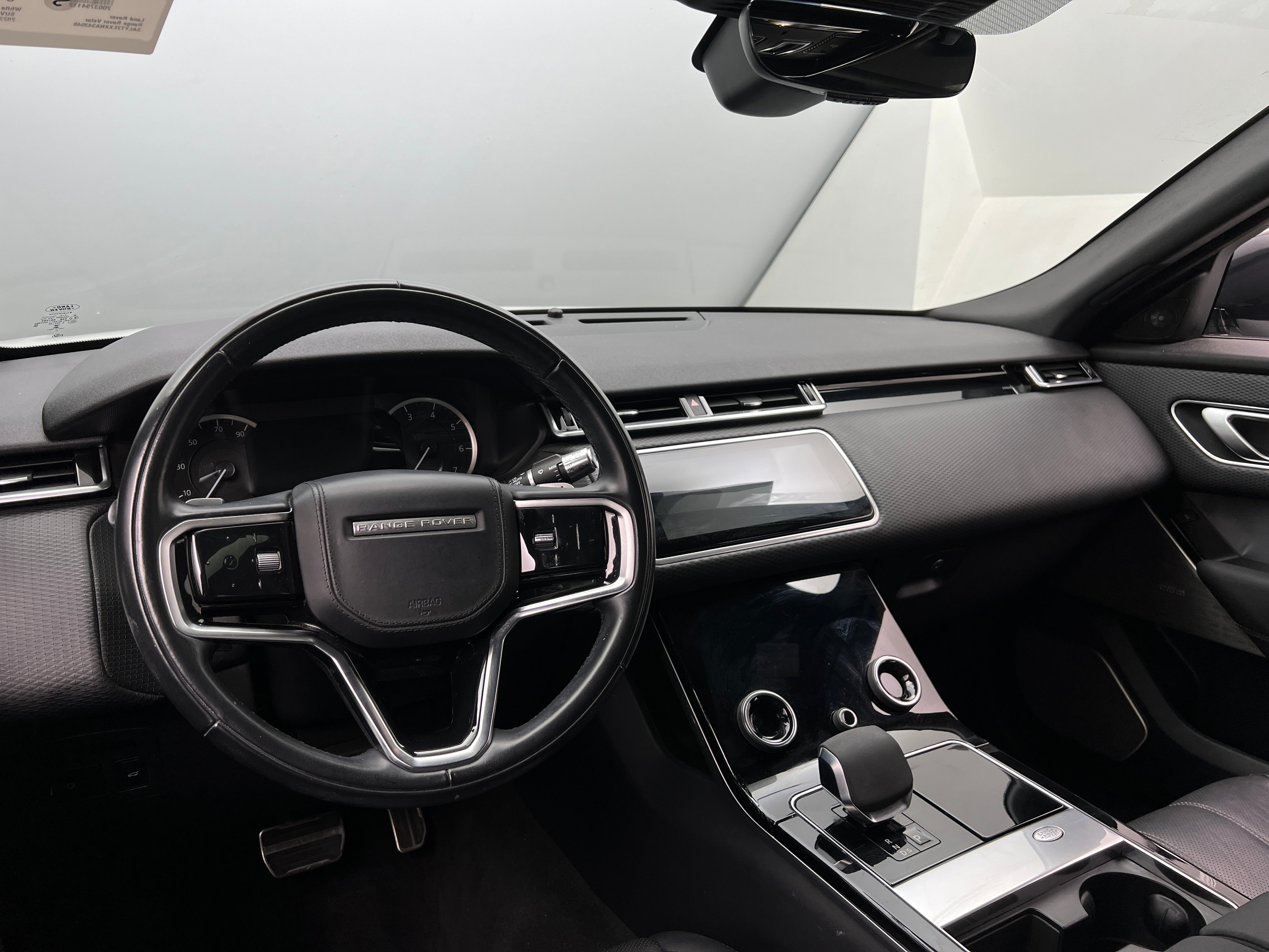 2022 Land Rover Range Rover Velar R-Dynamic S 2